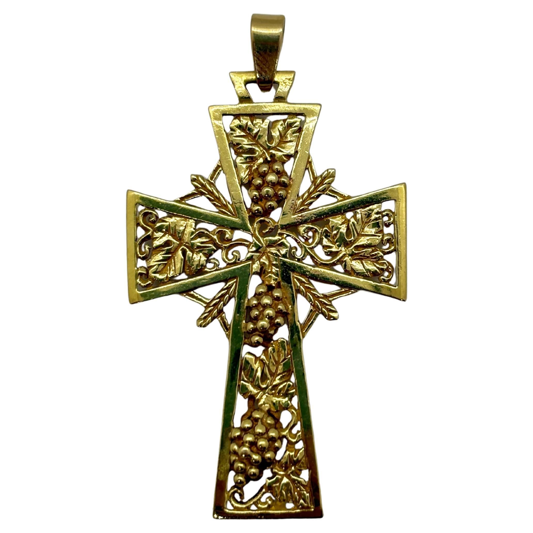 Vintage 18k Gold Ornate Cross Pendentif - French Artisan Work with Grape and Vine