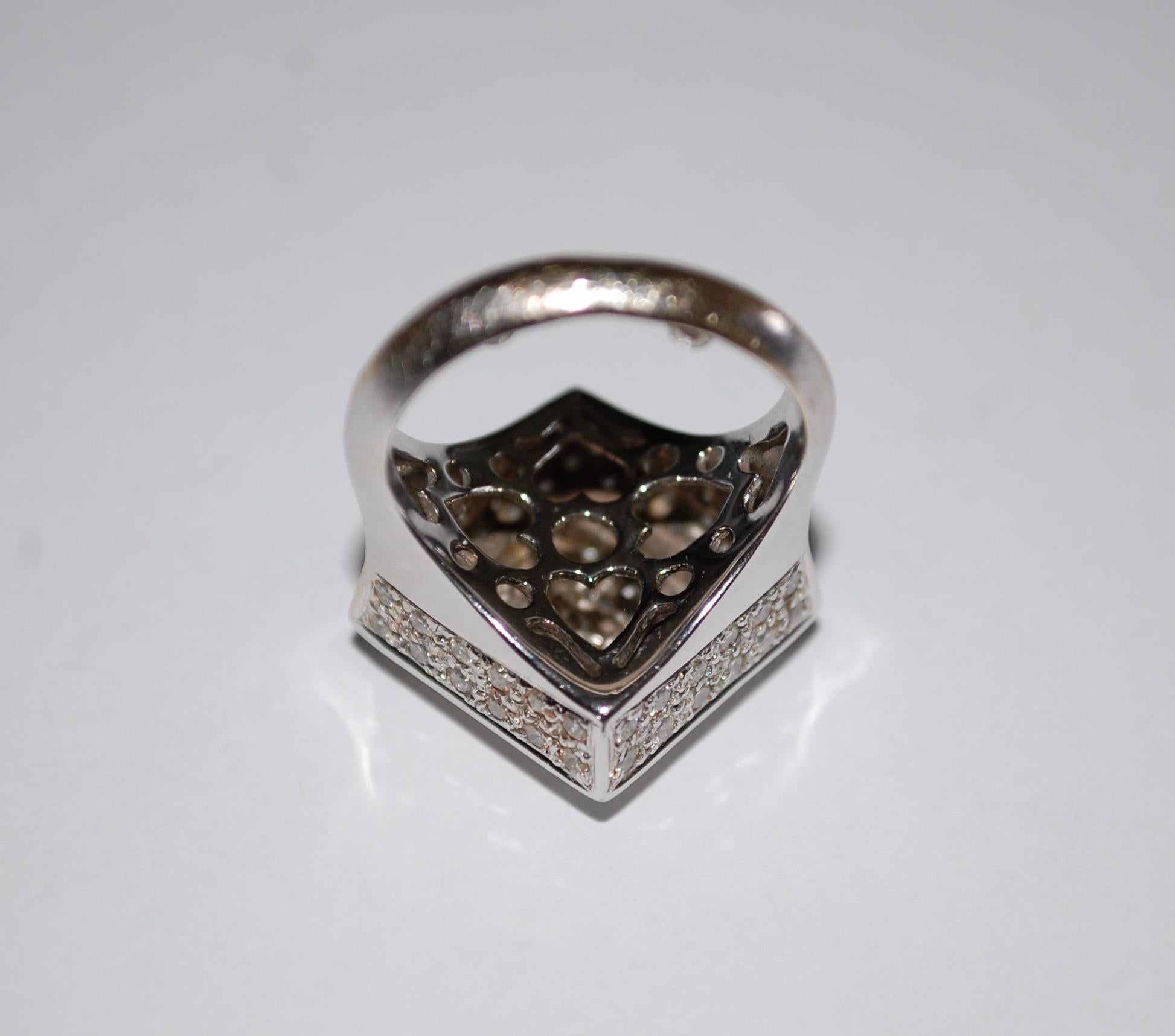  18 Karat Weißgold Rosa Ring mit Pavé-Diamantring im Angebot 1