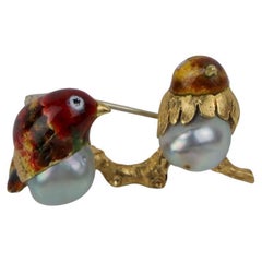 Vintage 18K Gold Pearl Enamel Bird Brooch Vintage 18K Gold Pearl Enamel Bird Brooch