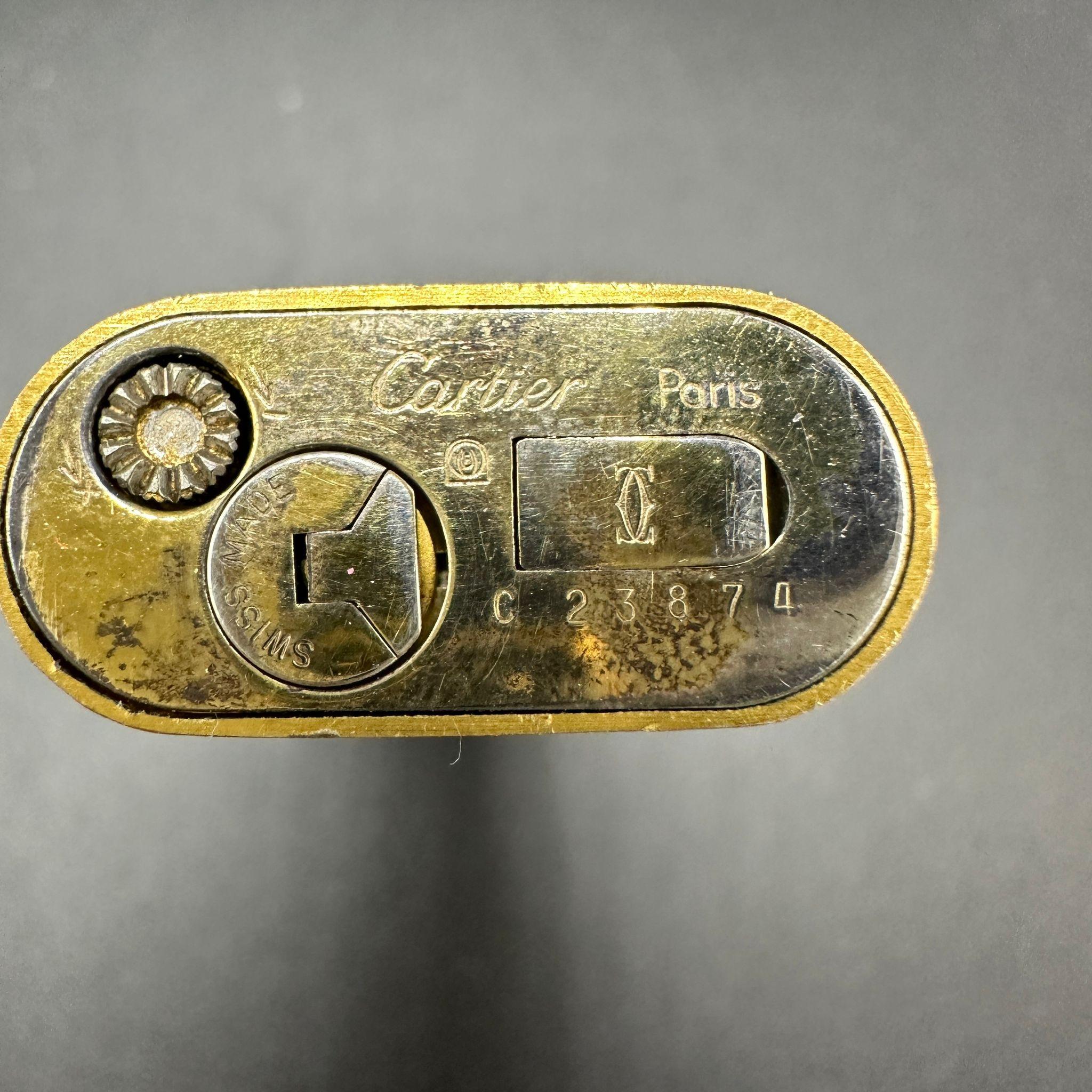 18 Karat vergoldet Cartier Paris Royking mit Lack-Intarsienleuchter, Vintage 2
