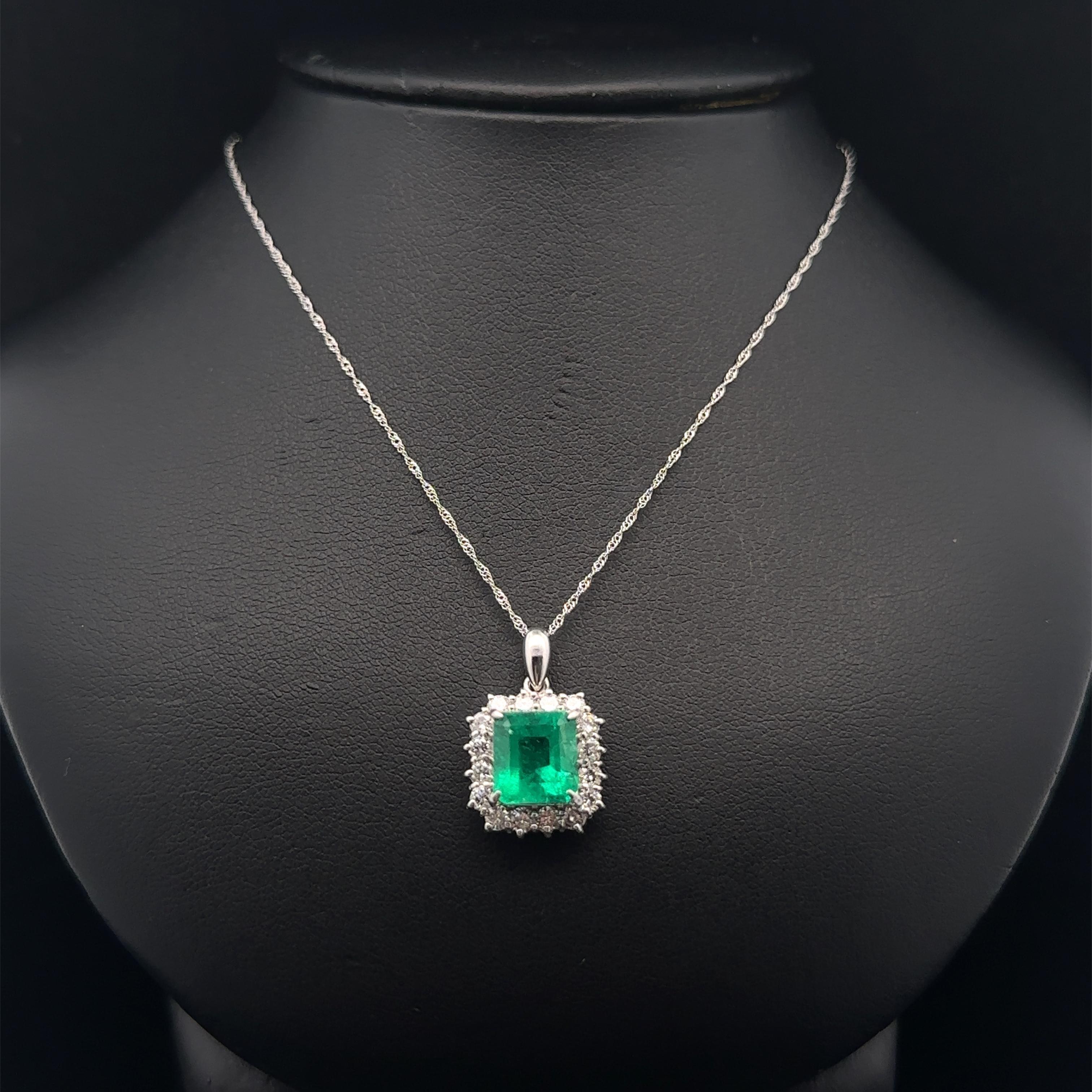 Vintage 18k Gold Platinum GIA 3.02ctw Colombian Emerald Diamond Pendant Necklace For Sale 6