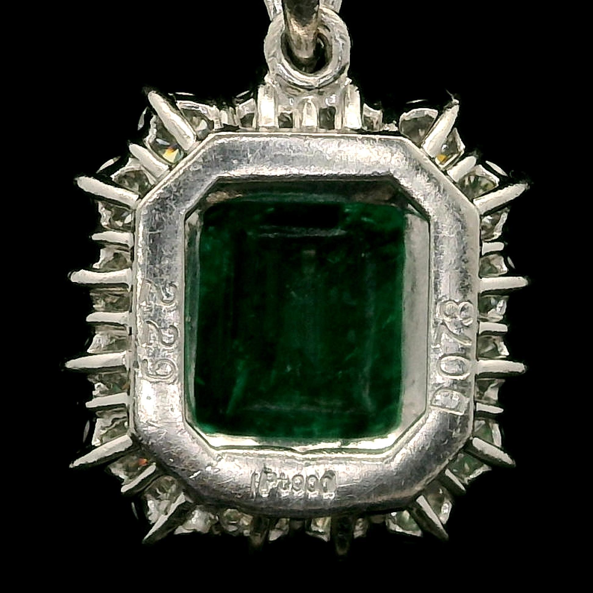 Vintage 18k Gold Platinum GIA 3.02ctw Colombian Emerald Diamond Pendant Necklace In Excellent Condition For Sale In Montclair, NJ