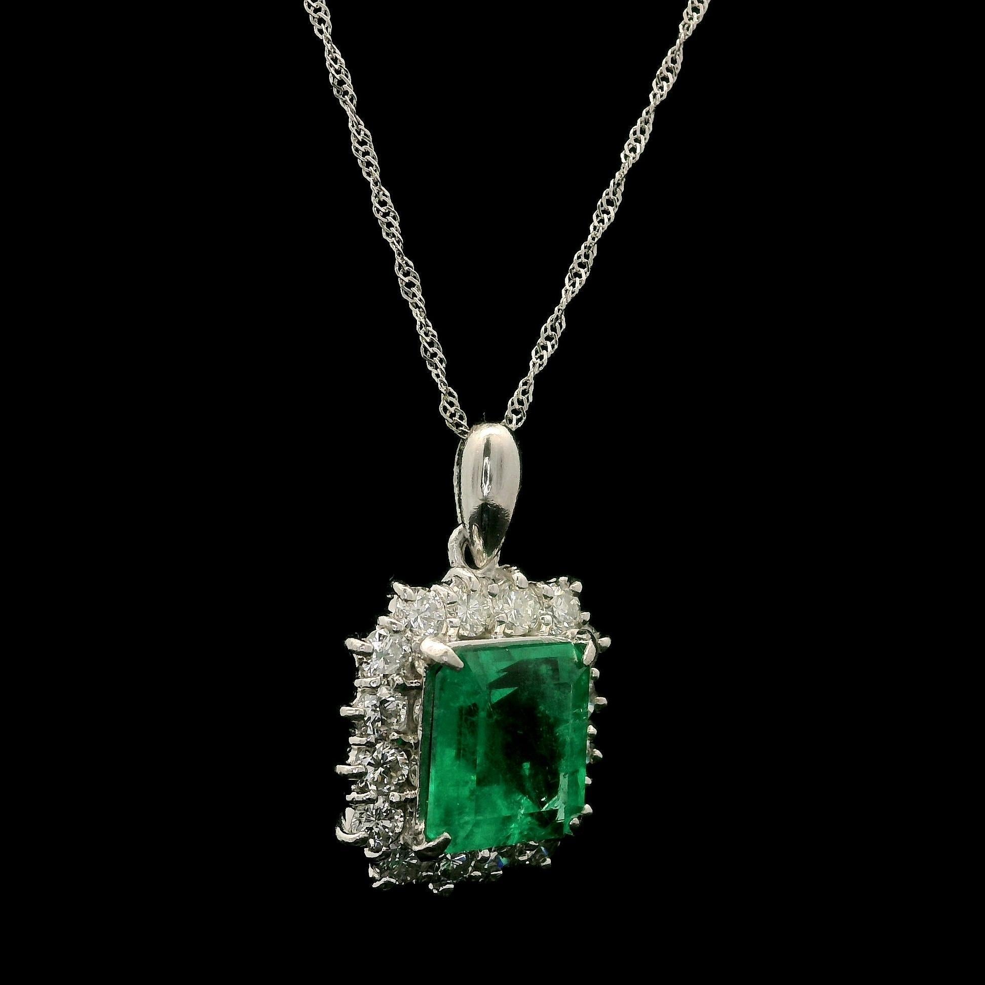 Vintage 18k Gold Platinum GIA 3.02ctw Colombian Emerald Diamond Pendant Necklace For Sale 1