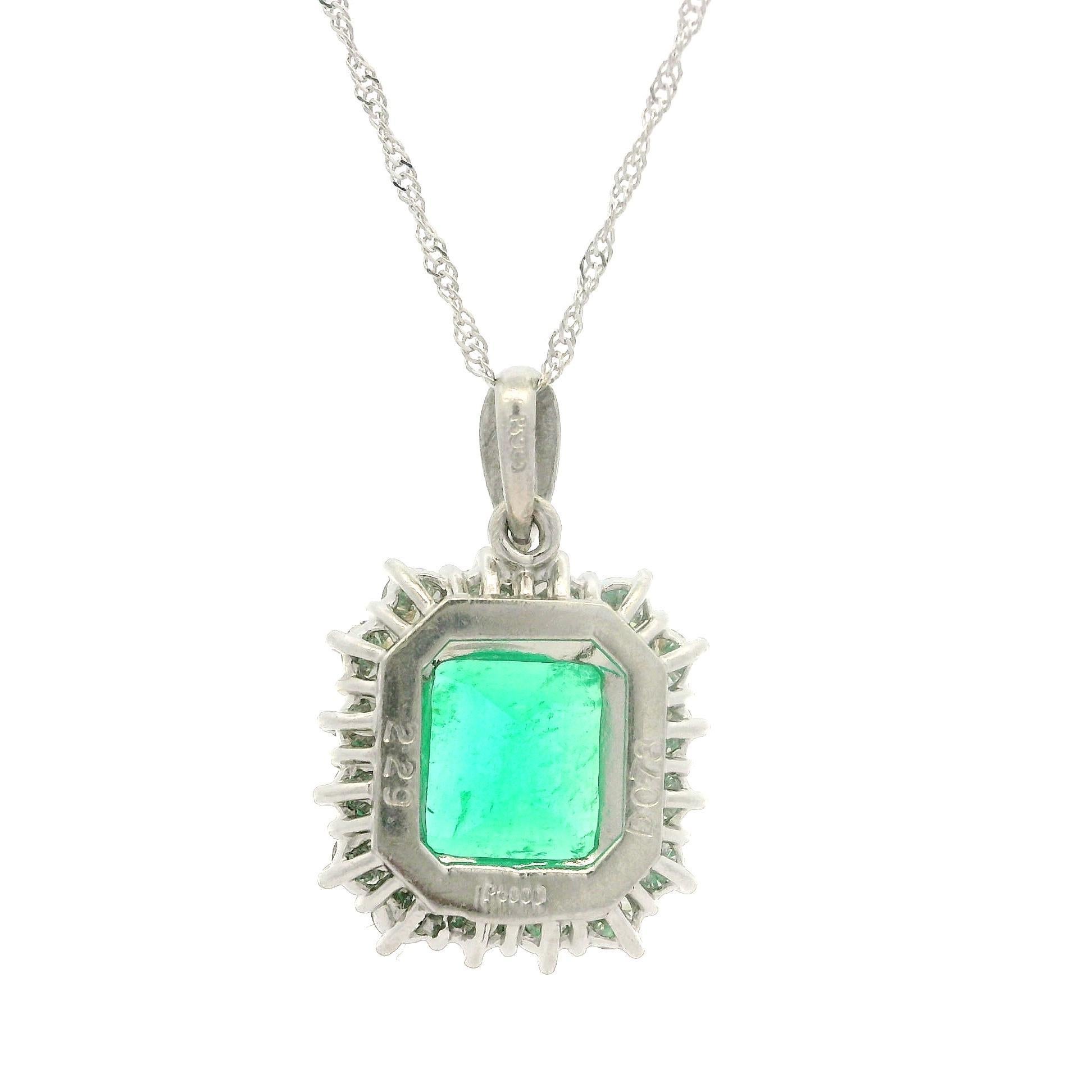 Vintage 18k Gold Platinum GIA 3.02ctw Colombian Emerald Diamond Pendant Necklace For Sale 4