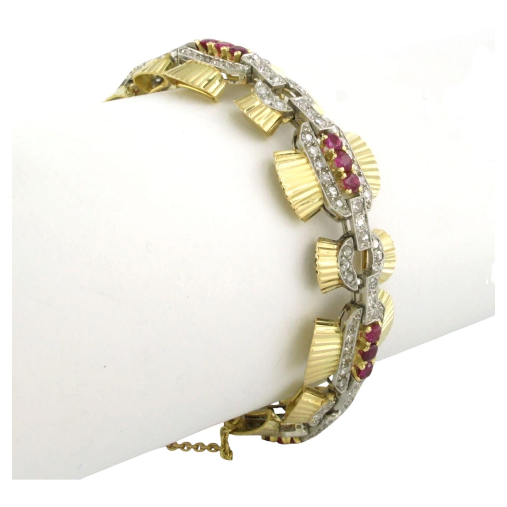 Vintage 18k Gold & Platinum Link Bracelet avec rubis et diamants, 1950 en vente