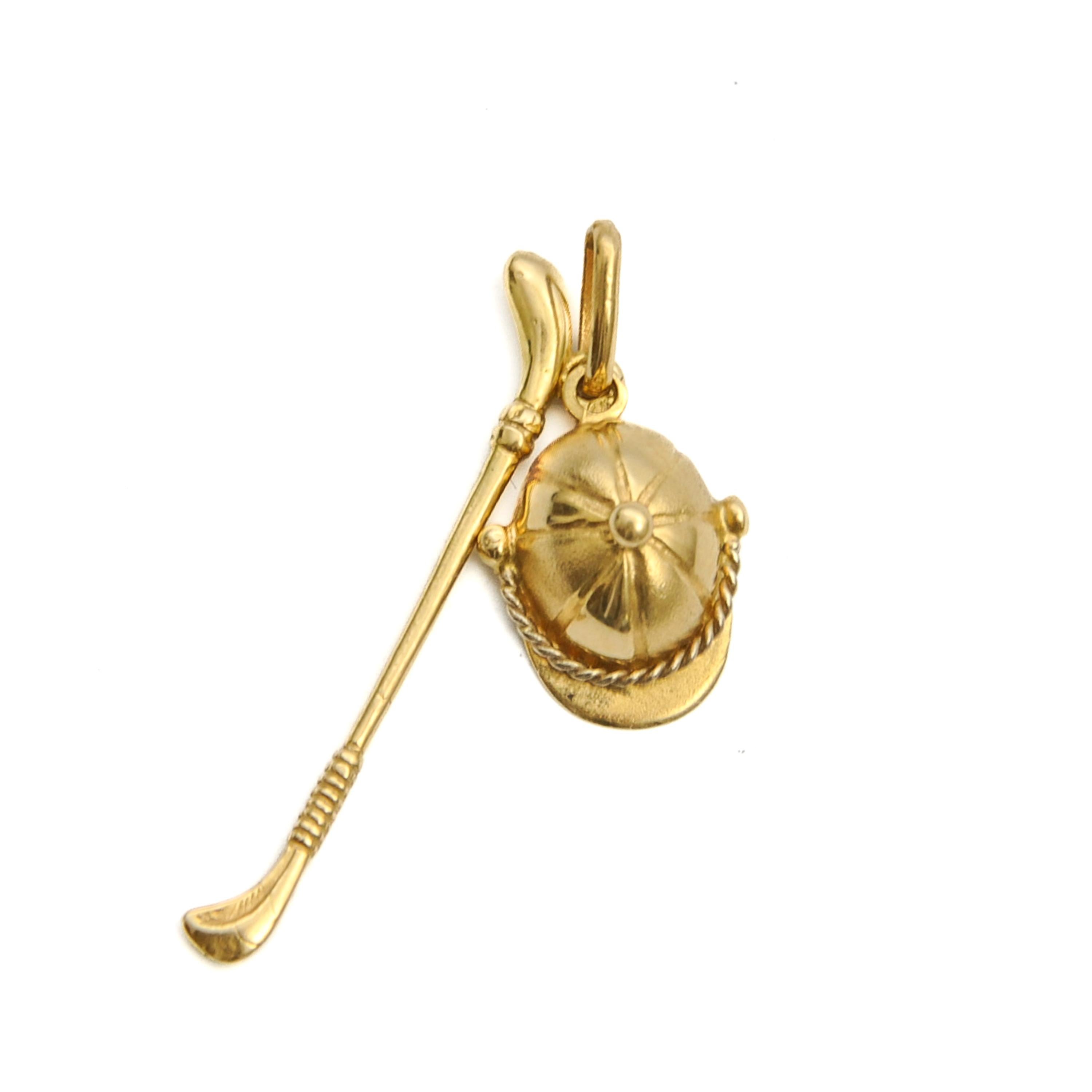 Vintage 18K Gold Polo Riding Helmet and Polo Stick Charm Pendant For Sale 1