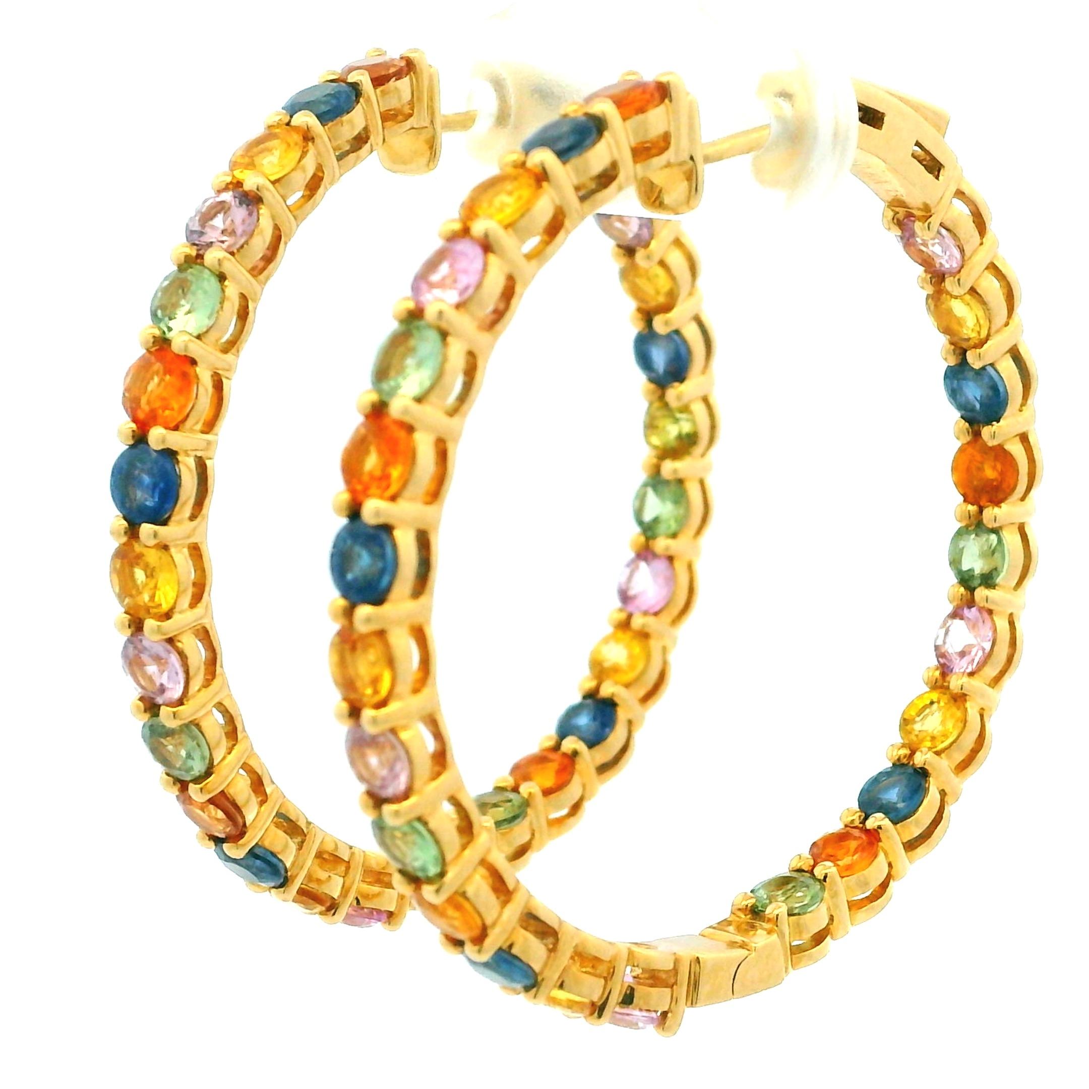 Vintage 18K Gold Rainbow Hoop Earrings with 13 Carats of Natural Sapphires For Sale 4