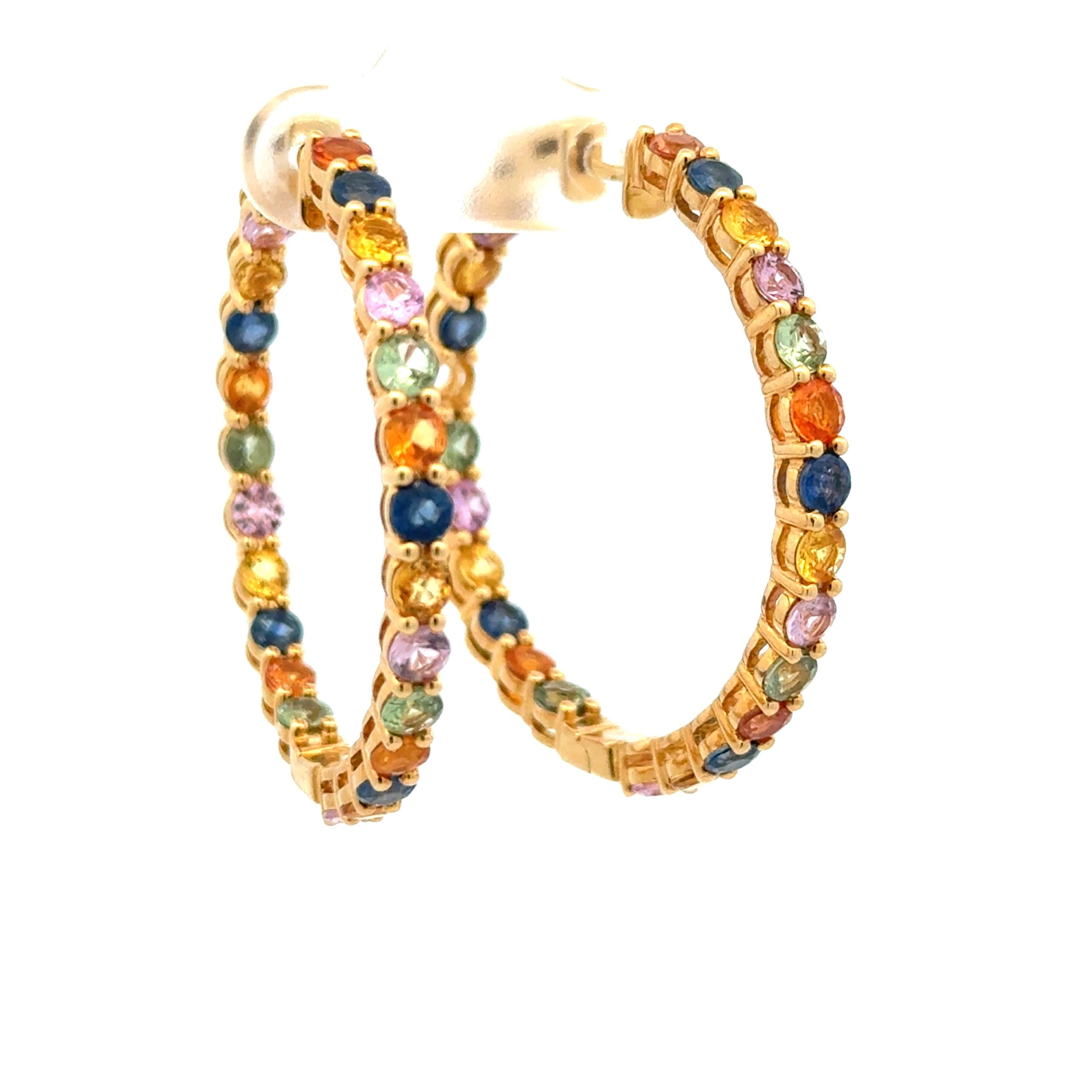 Vintage 18K Gold Rainbow Hoop Ohrringe mit 10 Karat natürlichen Saphiren (Rundschliff) im Angebot