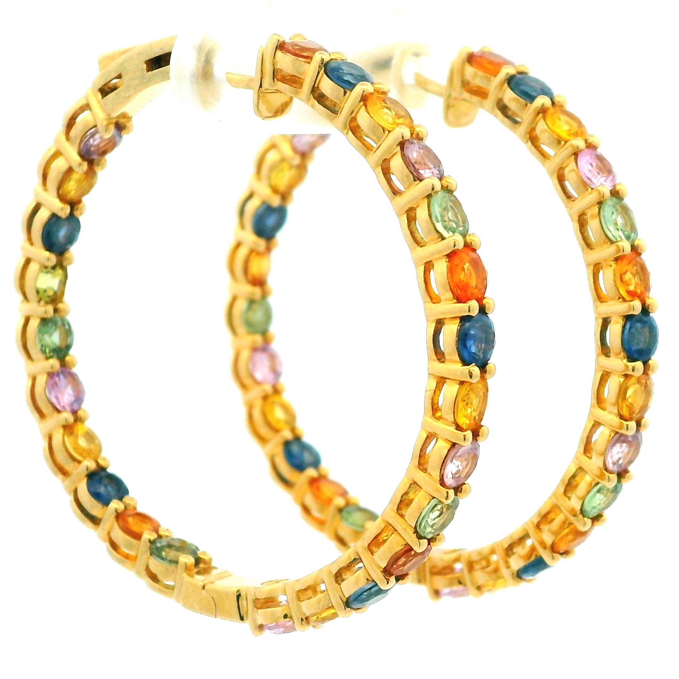 Vintage 18K Gold Rainbow Hoop Earrings with 13 Carats of Natural Sapphires In Excellent Condition For Sale In Miami, FL
