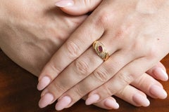 Vintage 18k gold ring with ruby ​​and diamonds, France 1970s.