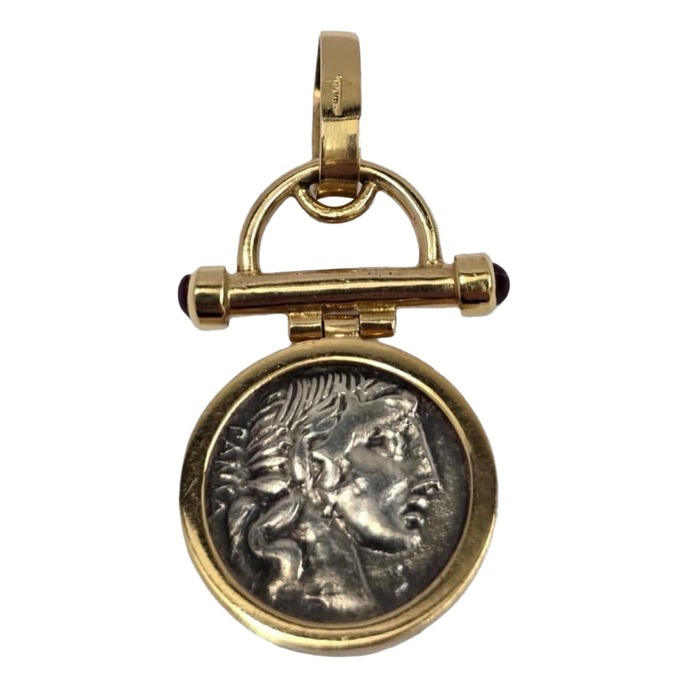 Ciondolo a moneta di Vibia romana in oro 18 carati d'epoca con cabochon di rubino in vendita