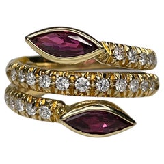 Vintage Modern 18 Karat Gold Marquise Cut Ruby 0.31 Carat Diamond Toi Et Moi Ring