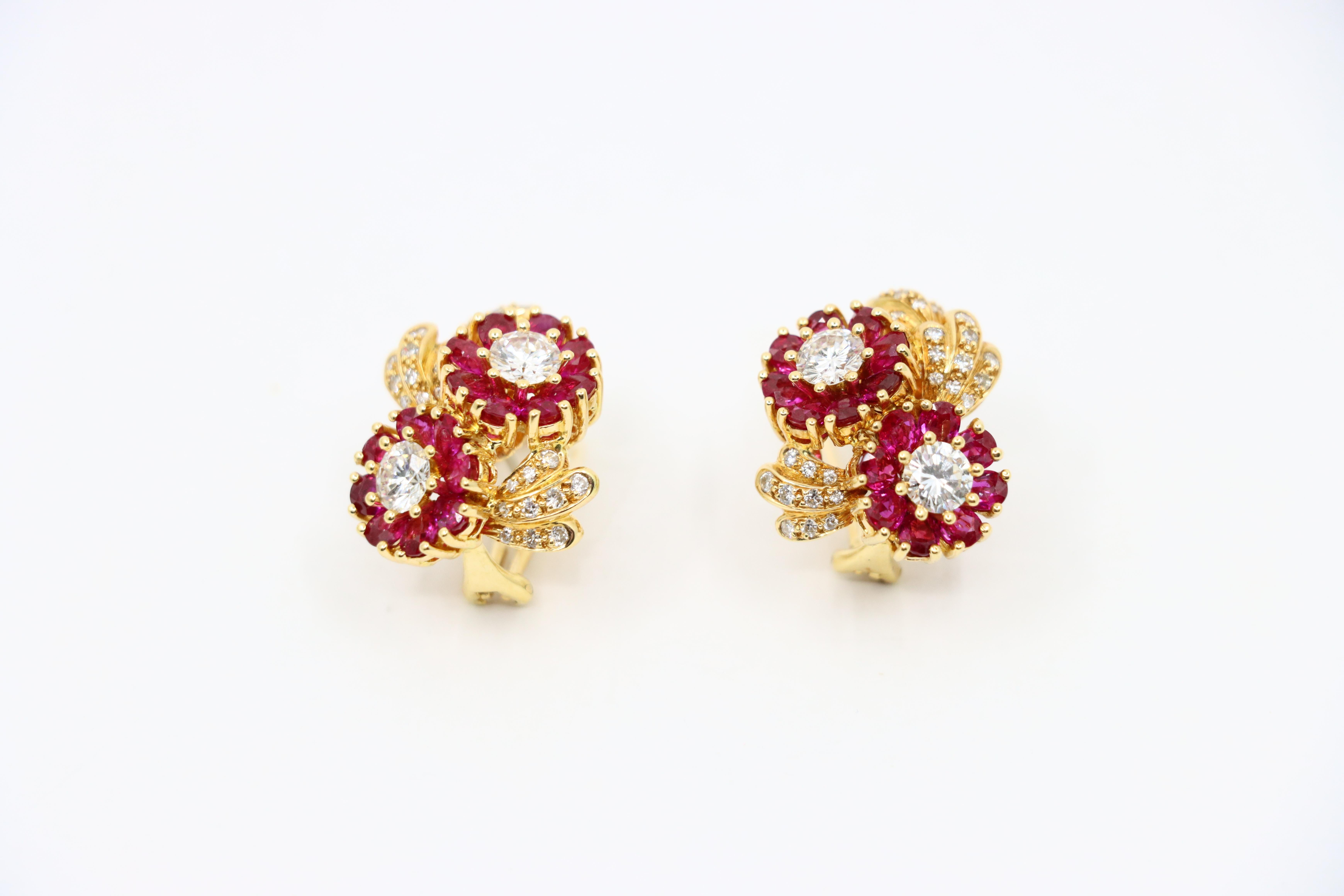 Women's Vintage 18K Gold Ruby Diamond Flower Earrings For Sale