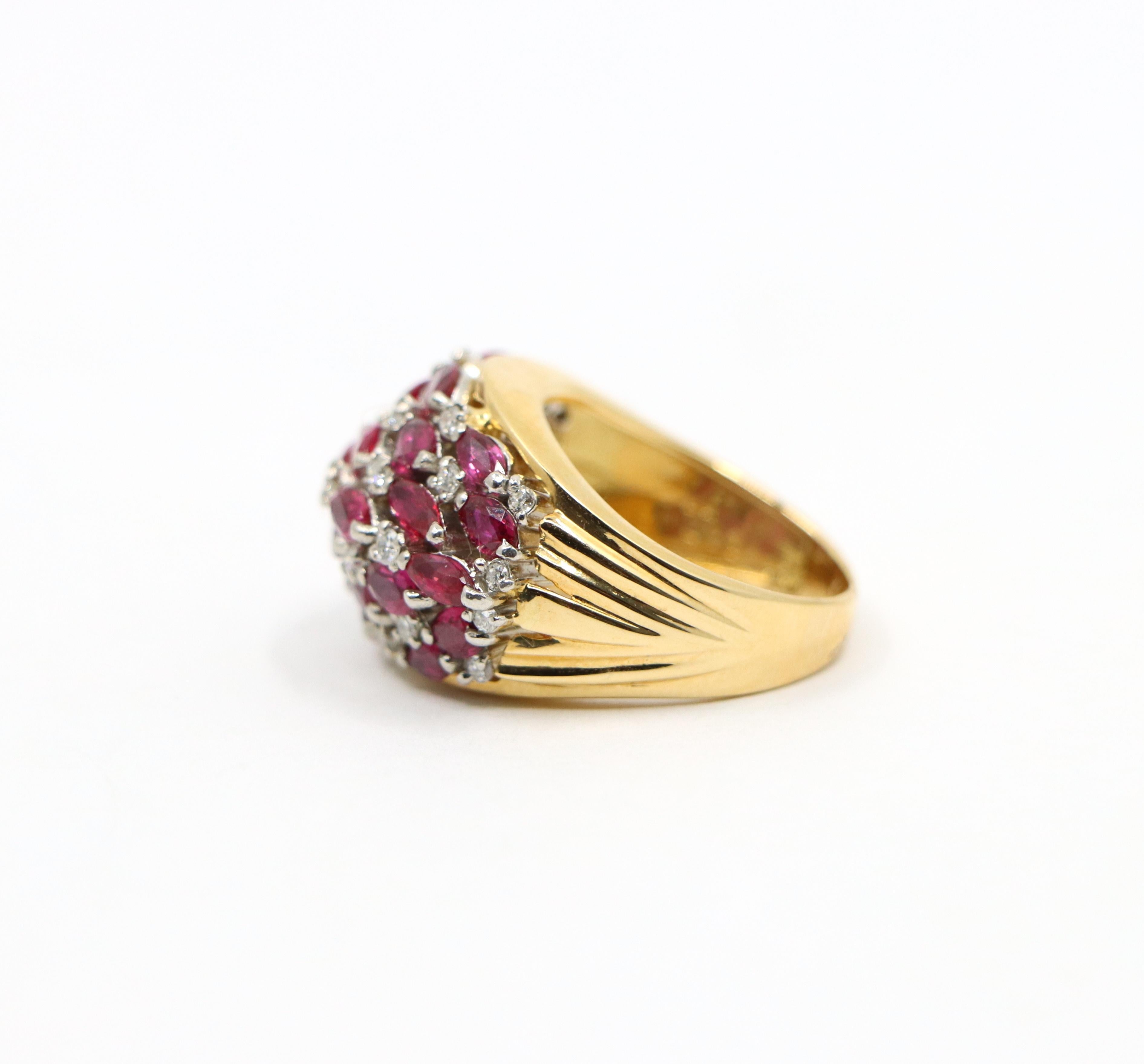 Vintage 18K Gold Ruby Diamond Ring In Good Condition For Sale In Flushing, NY