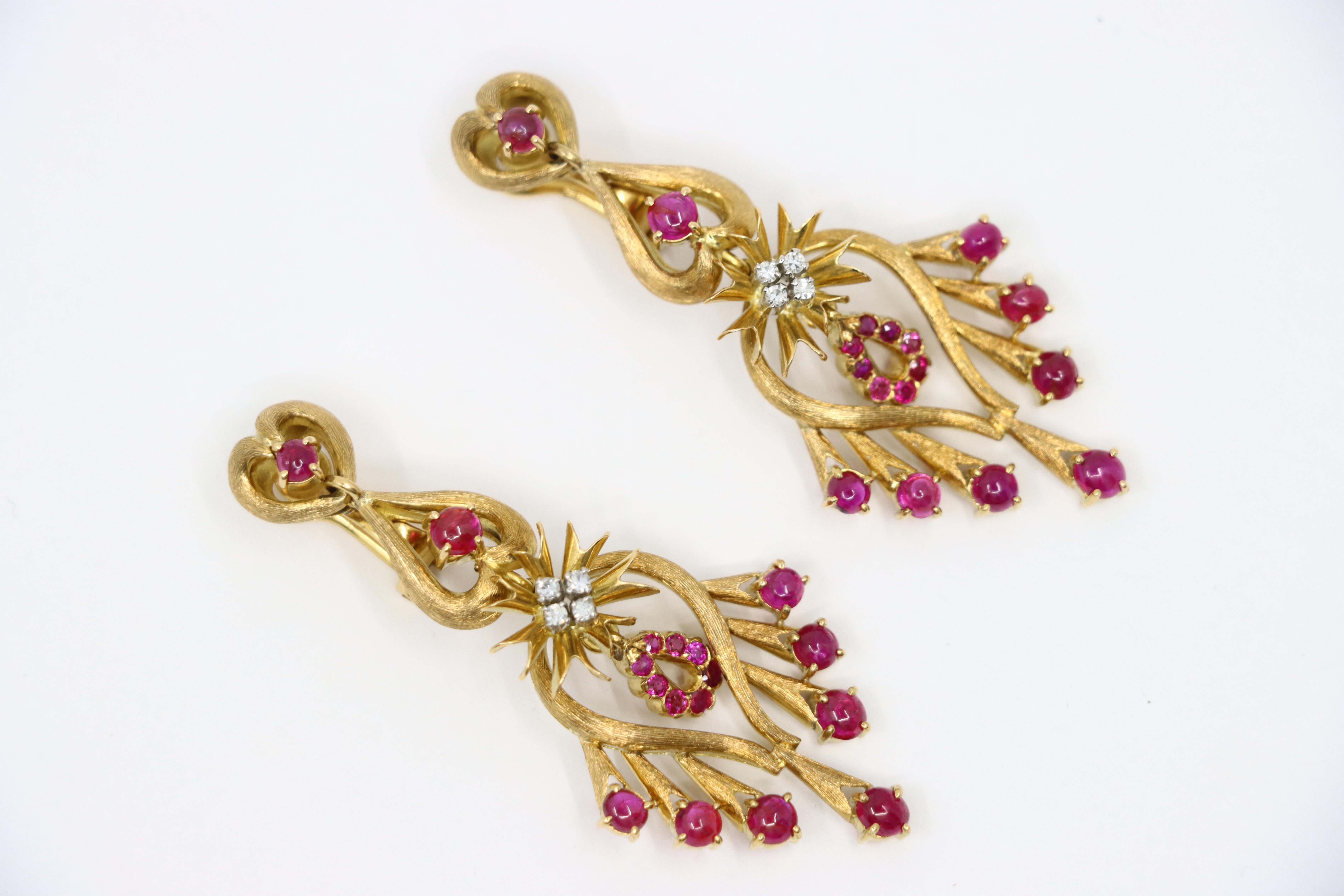 Women's Vintage 18K Gold Ruby Diamonds Chandelier Earrings For Sale