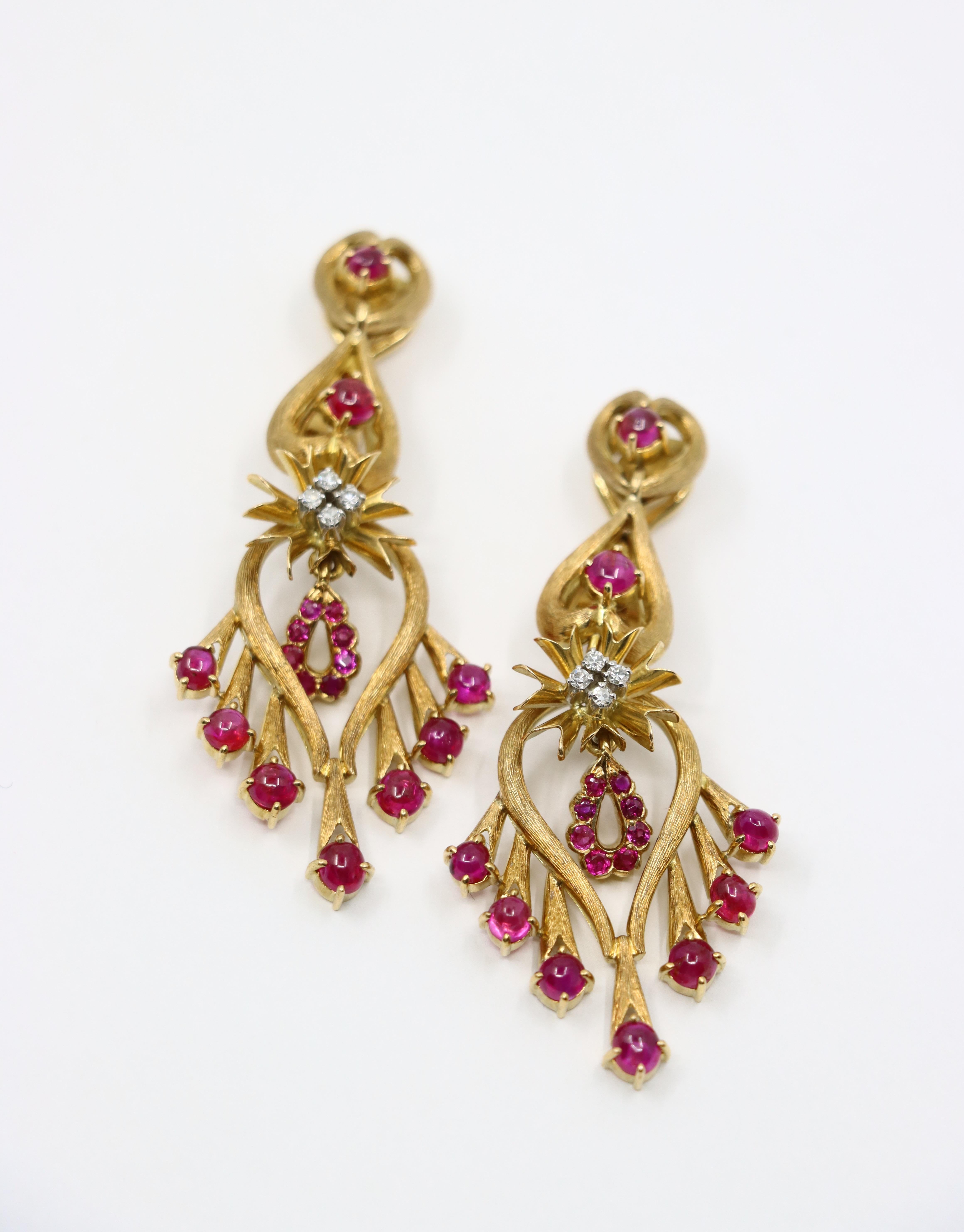 Vintage 18K Gold Ruby Diamonds Chandelier Earrings For Sale 1