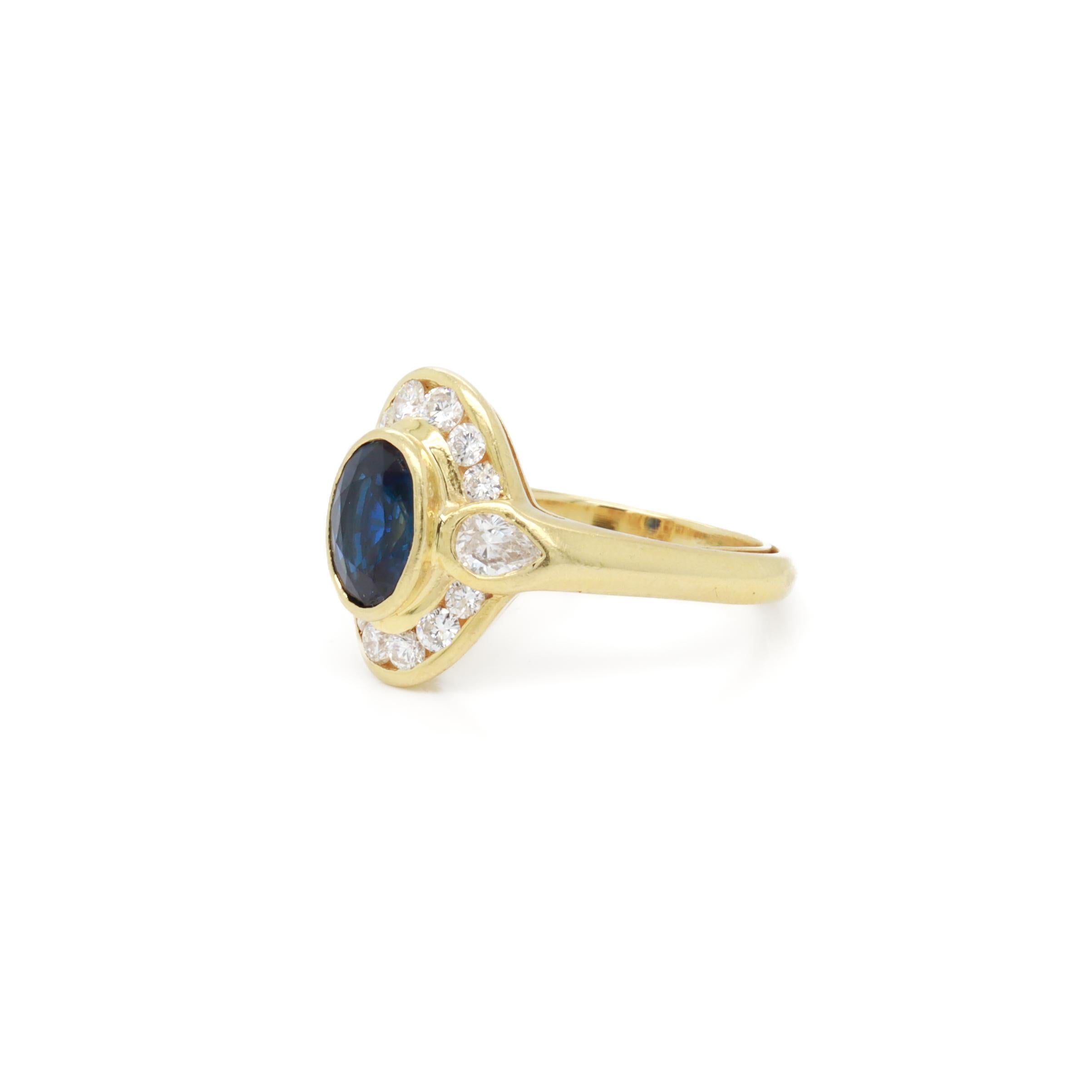 Vintage 18K Gold, Sapphire, and Diamond Cocktail Ring For Sale 1