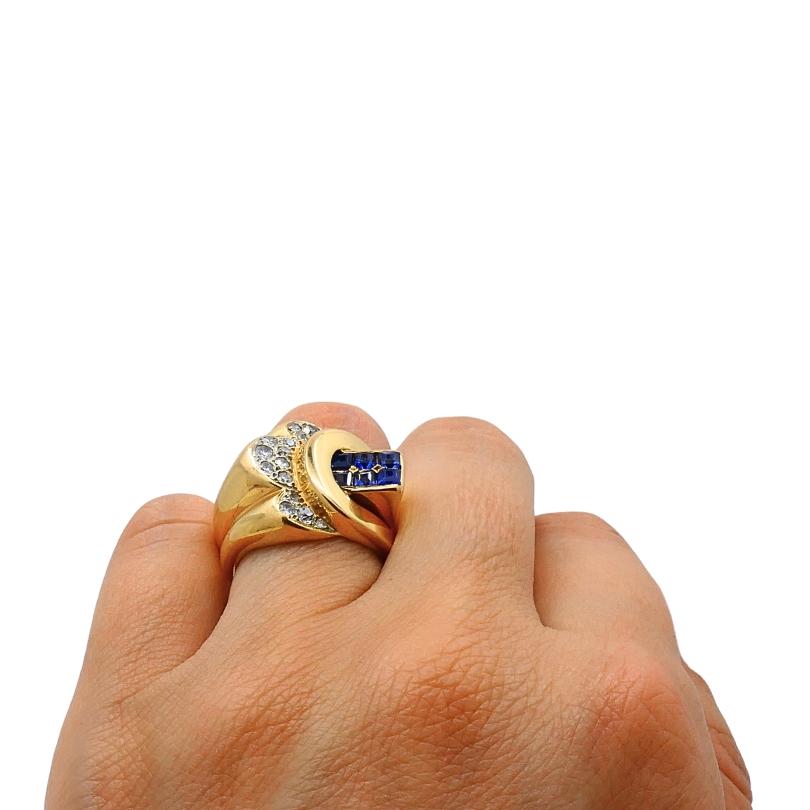 Taglio misto Anello vintage con zaffiro e diamante in oro 18 carati in vendita
