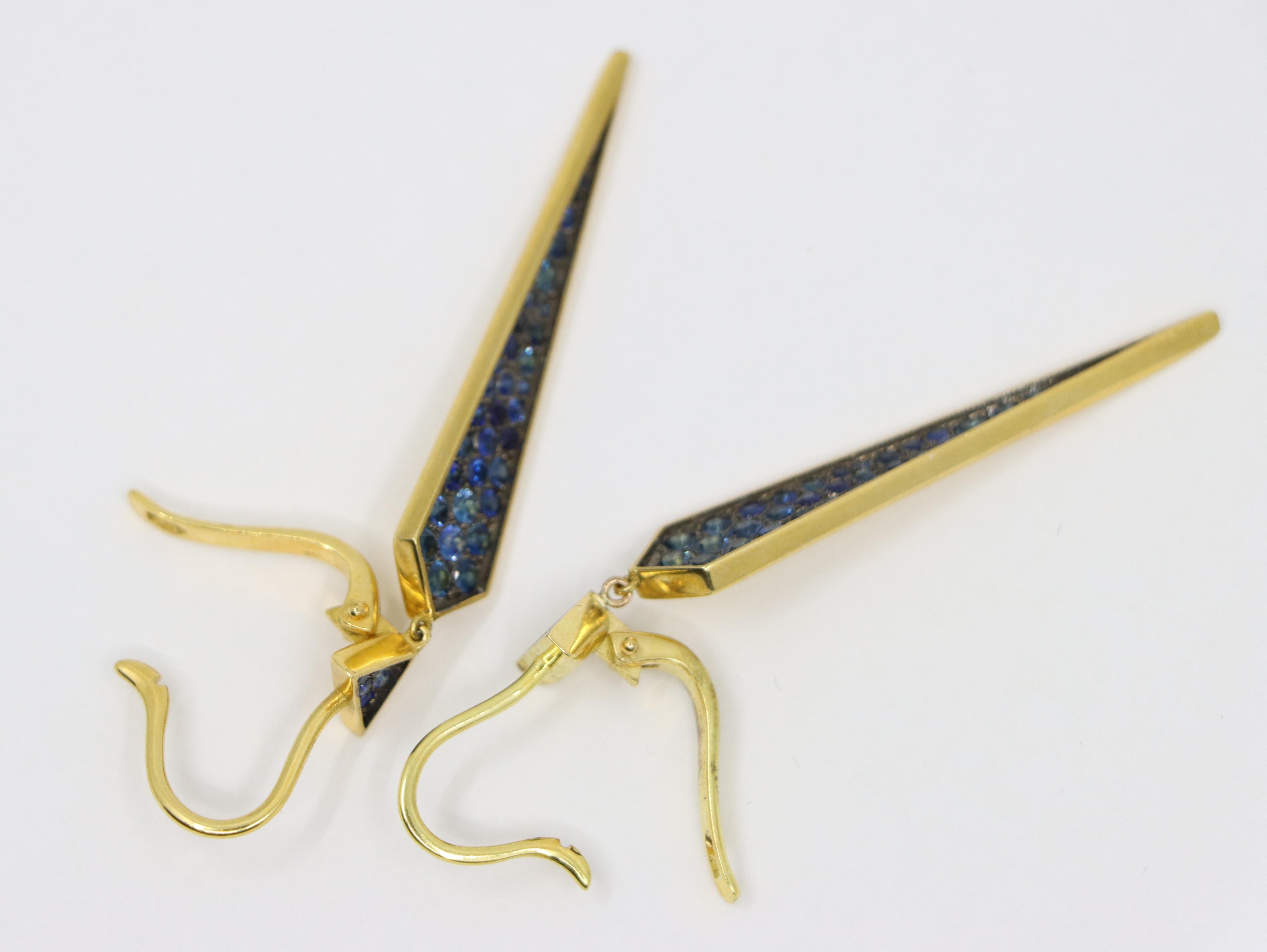Pendiente vintage de zafiro de oro de 18 quilates en venta 10