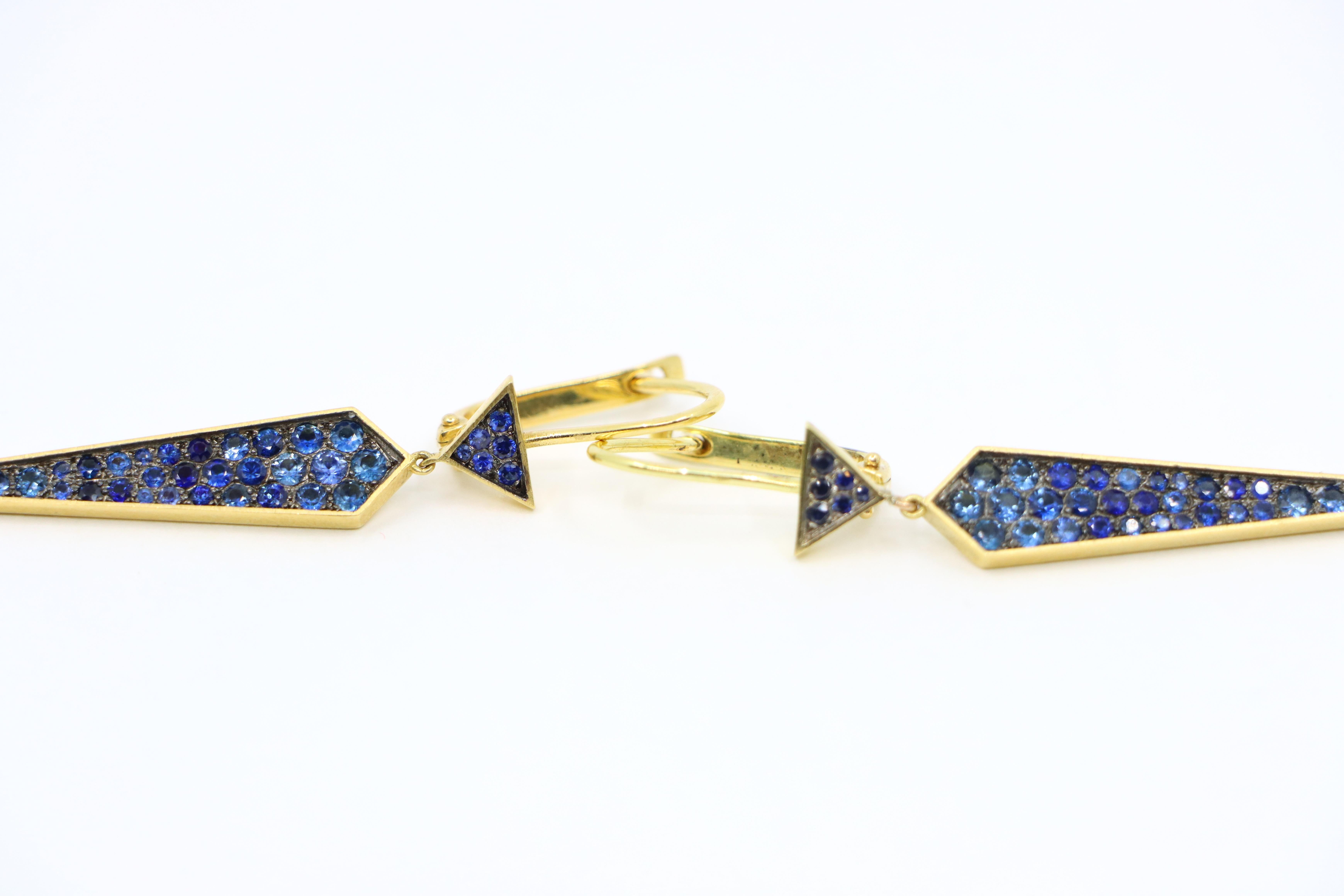 Pendiente vintage de zafiro de oro de 18 quilates en venta 2
