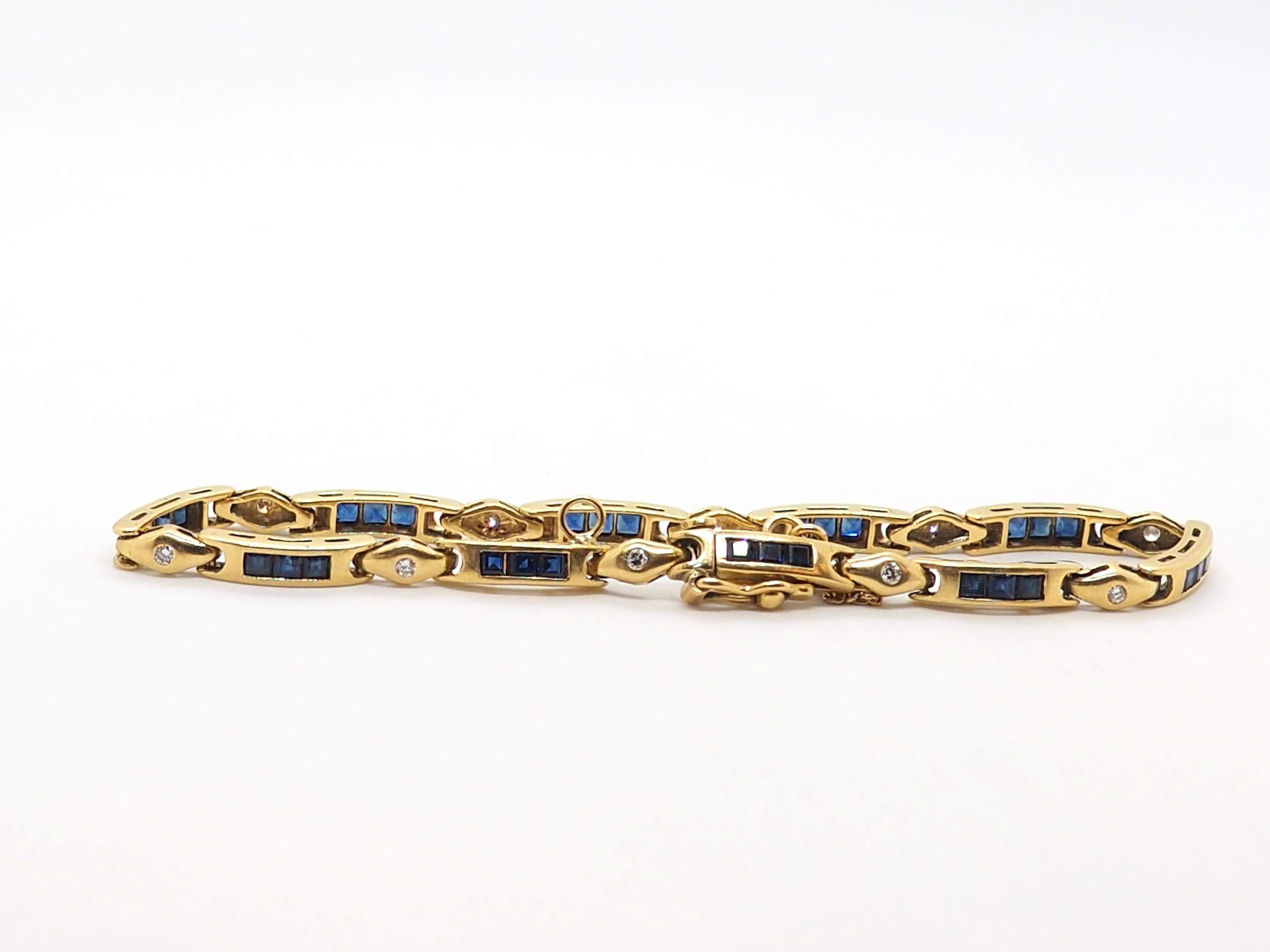 Bracelet vintage en or jaune 18 carats avec saphirs Excellent état - En vente à Geneva, CH