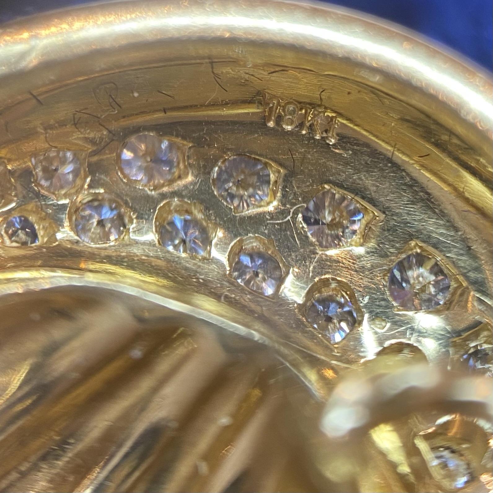 Vintage 18K Gold Scalloped Diamond Earrings For Sale 1