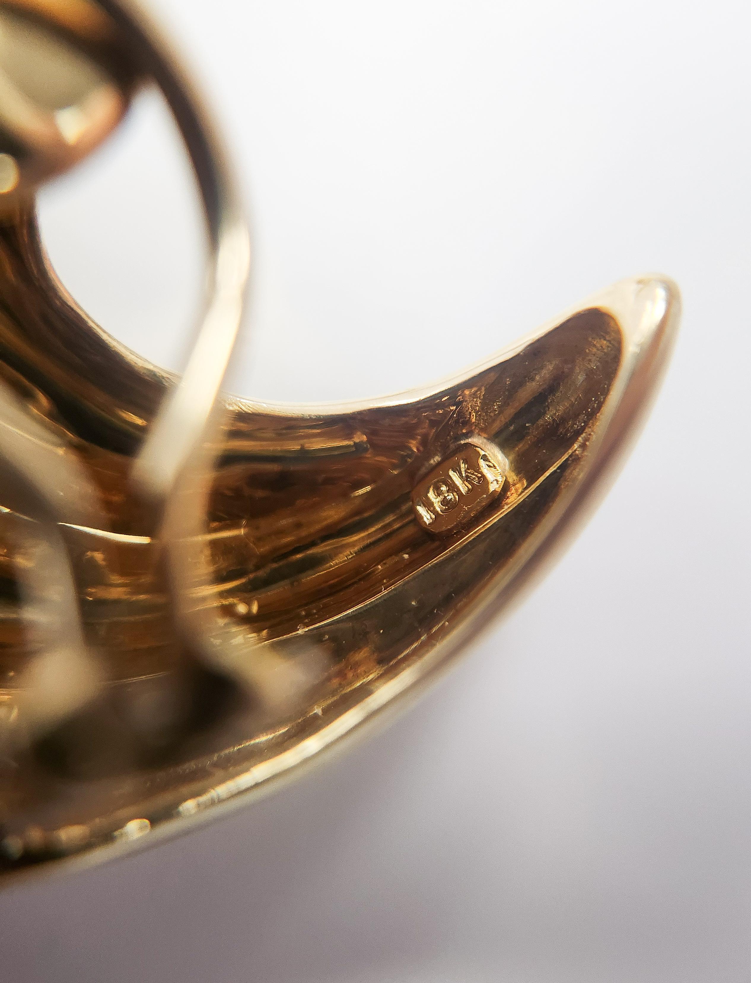 Vintage 18K Gold Swirl Wing Earrings For Sale 2