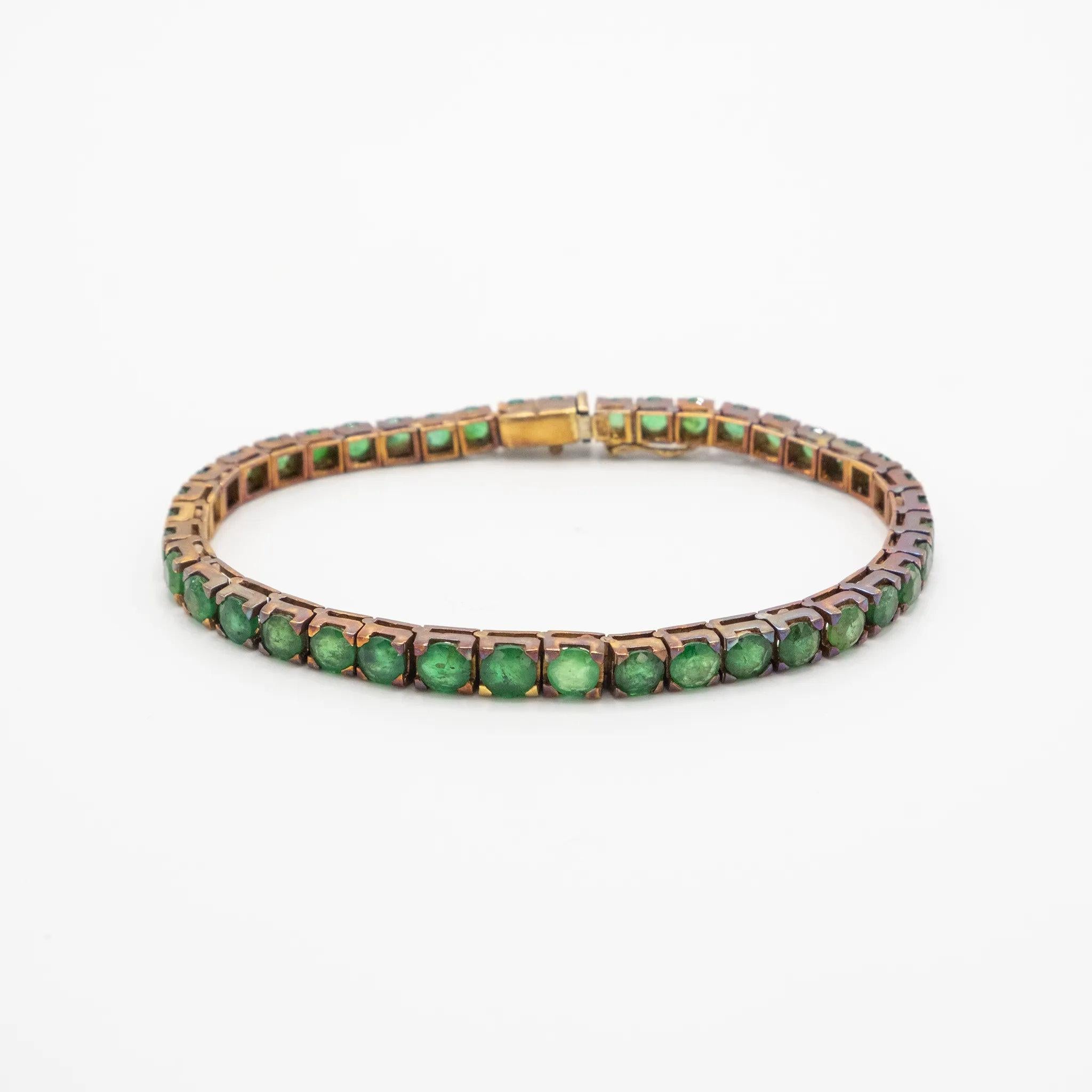 Bracciale da tennis d'epoca in oro 18 carati con 41 smeraldi naturali - anni '80 in vendita 8
