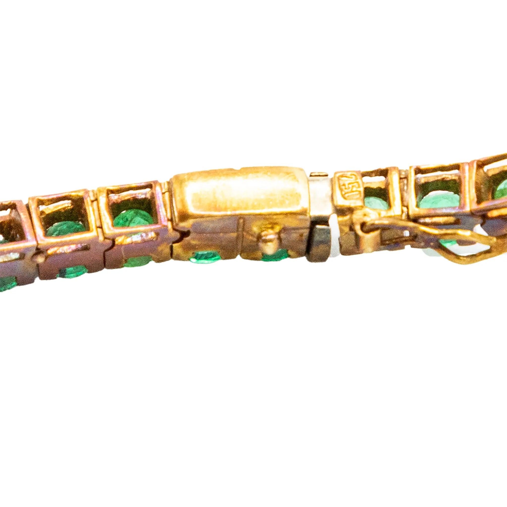 Pulsera de tenis vintage de oro de 18 quilates con 41 esmeraldas naturales - Años 80 en venta 4