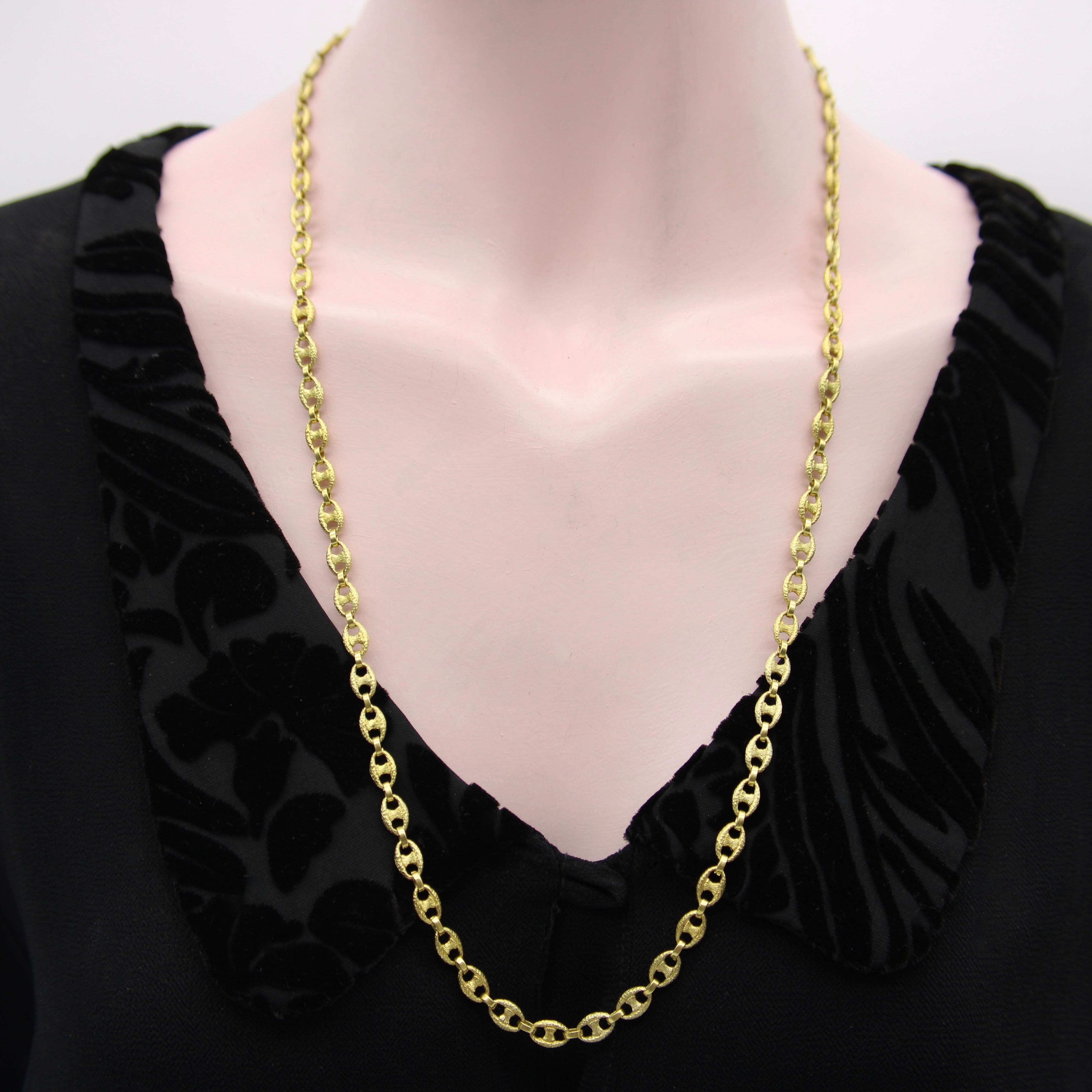 Vintage 18K Gold Textured Mariners Link Italian Chain (Chaîne italienne à maillons en forme de Marin) en vente 2