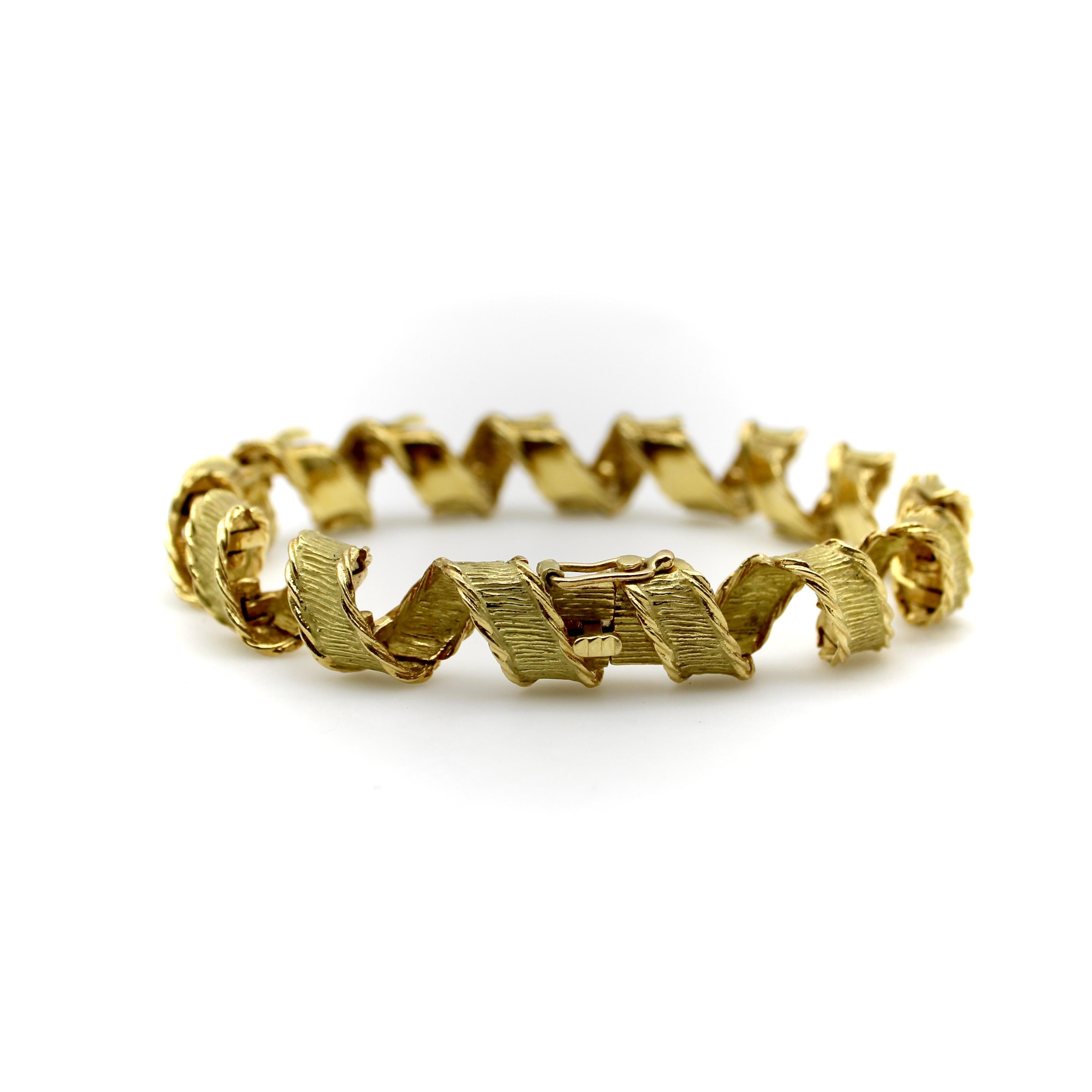 Vintage 18K Gold Tiffany & Co. French Ribbon Bracelet In Good Condition For Sale In Venice, CA