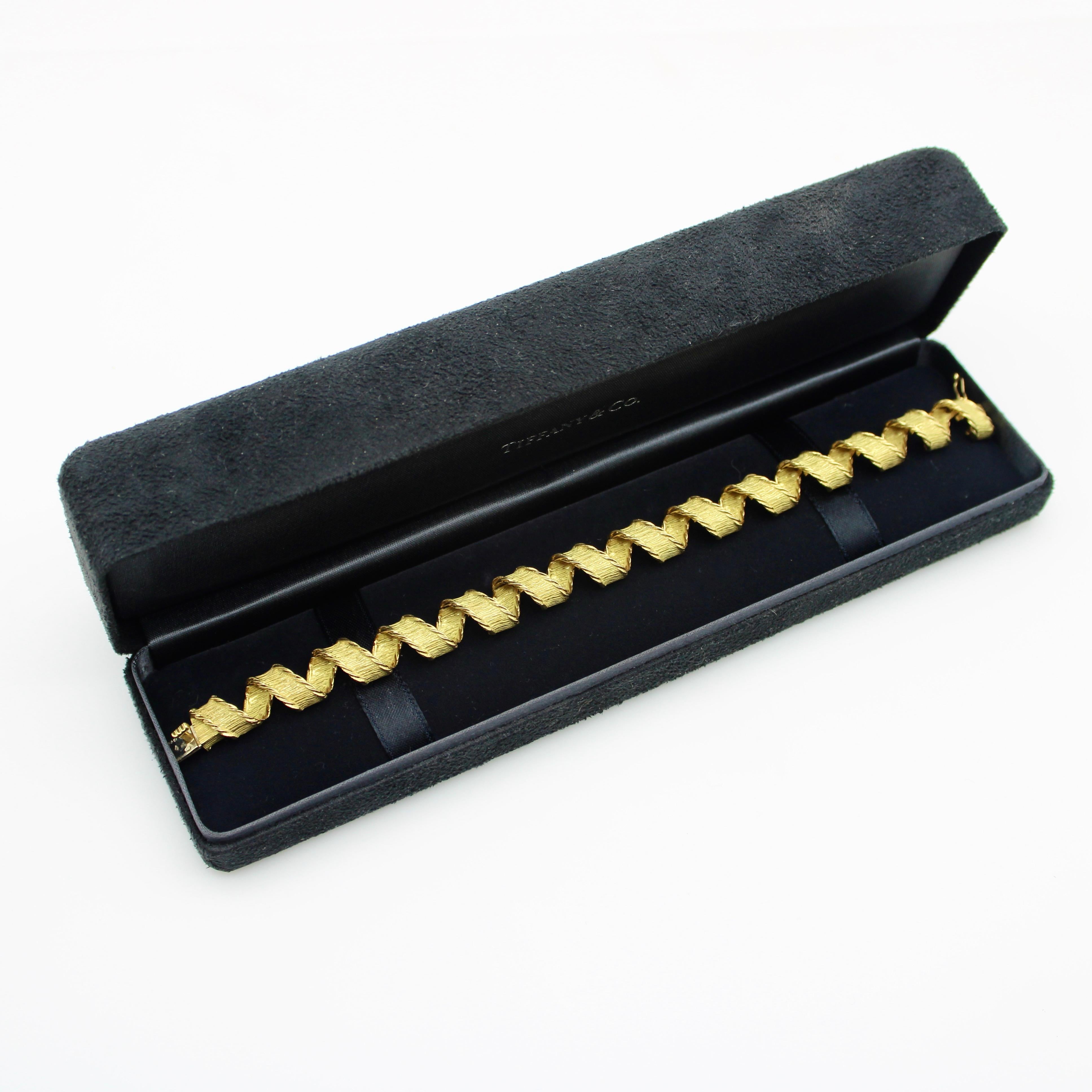 Vintage 18K Gold Tiffany & Co. French Ribbon Bracelet For Sale 4