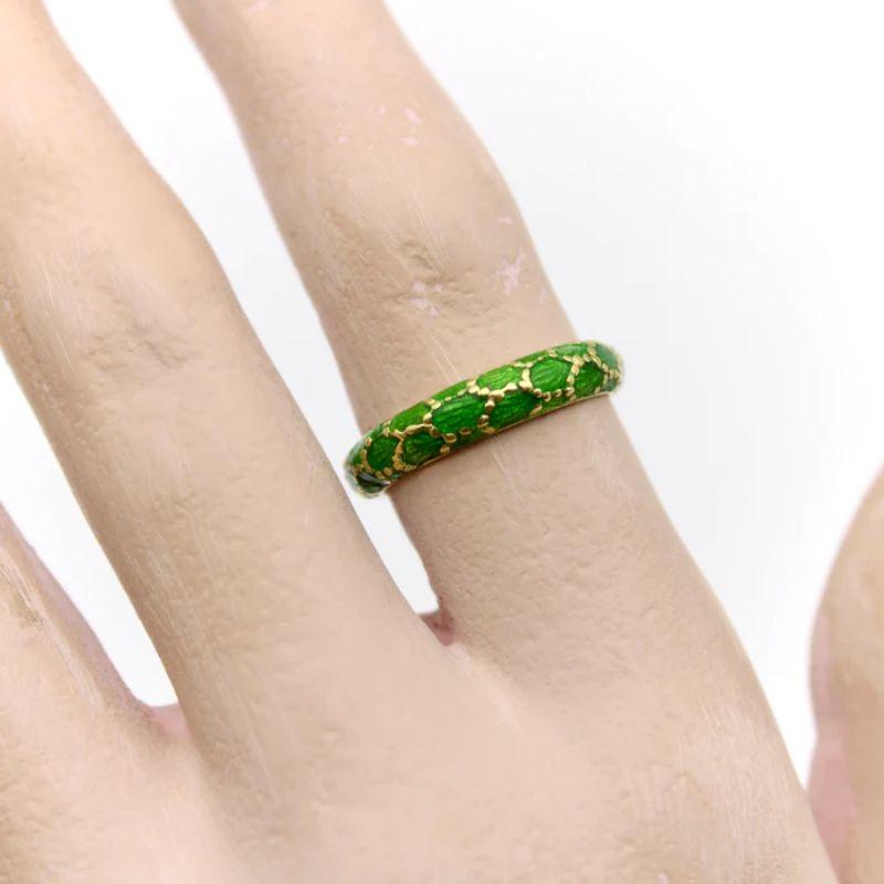 Women's or Men's Vintage 18K Gold Tiffany & Co. Green Enamel Ring