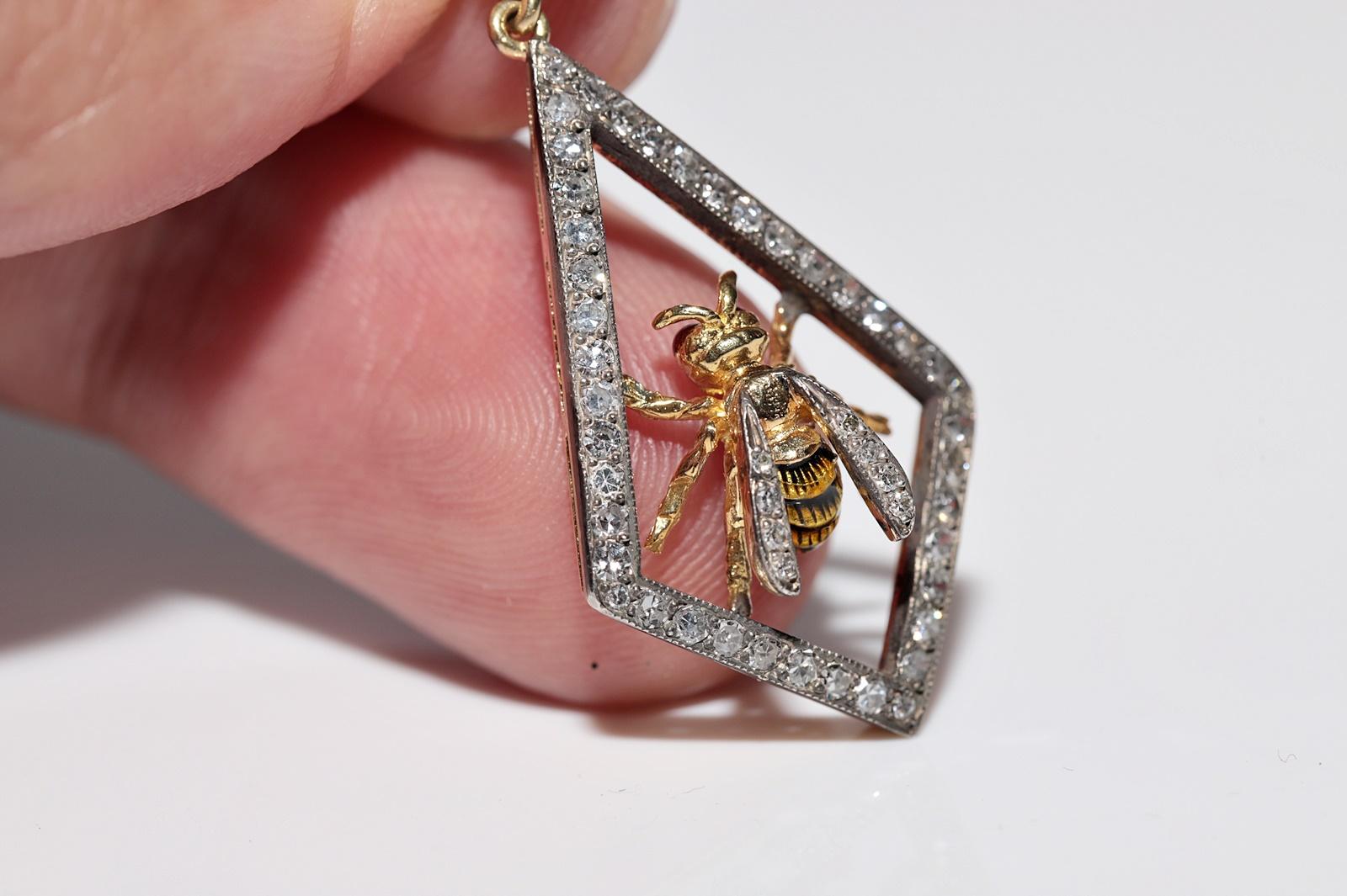 Vintage By  18k Gold Top Silber natürlichen Diamanten und Smaragd Biene Anhänger Halskette im Angebot 1