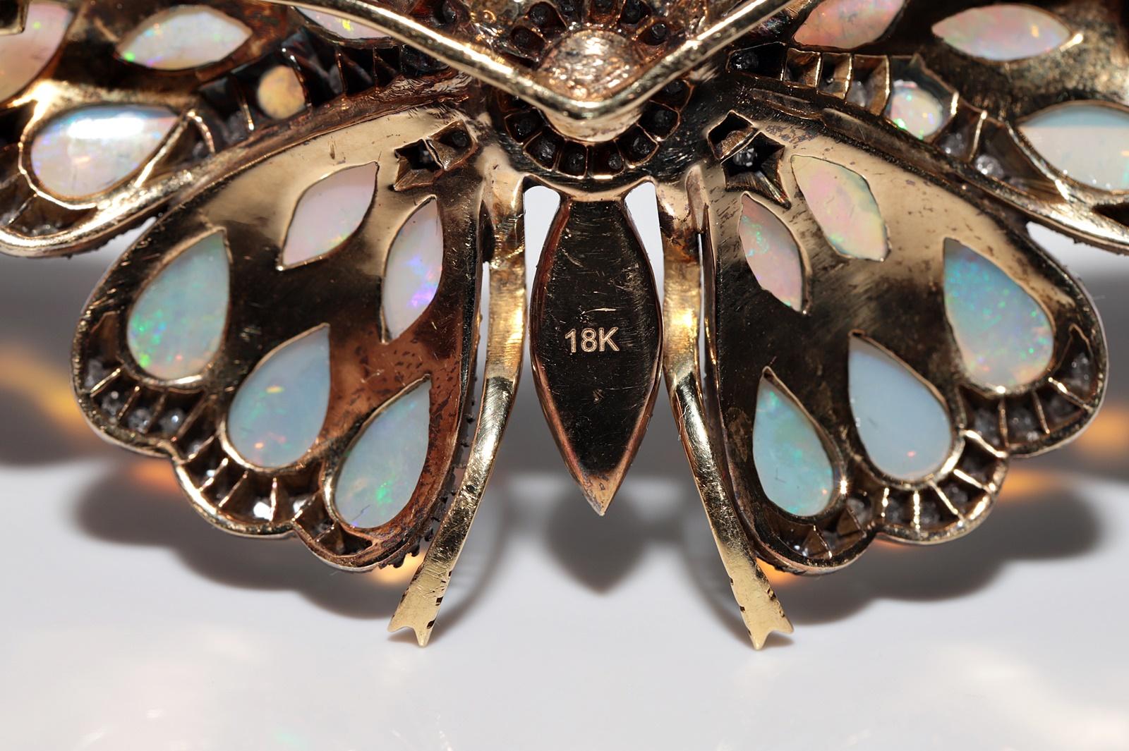 18 Karat Gold Top Silber Vintage  Natürlicher Diamant und Opal Schmetterling Brosche im Angebot 4