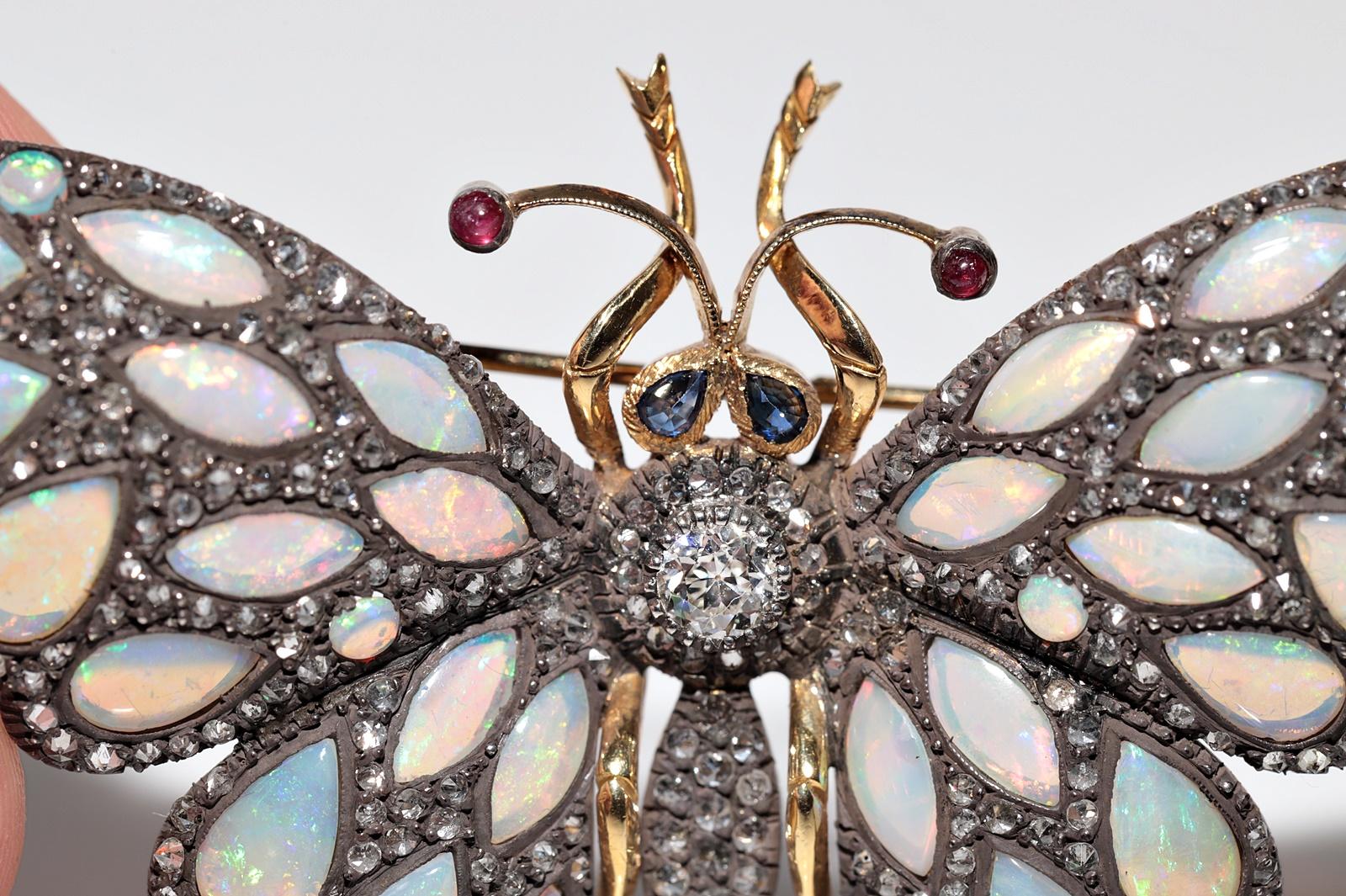 18 Karat Gold Top Silber Vintage  Natürlicher Diamant und Opal Schmetterling Brosche im Angebot 12