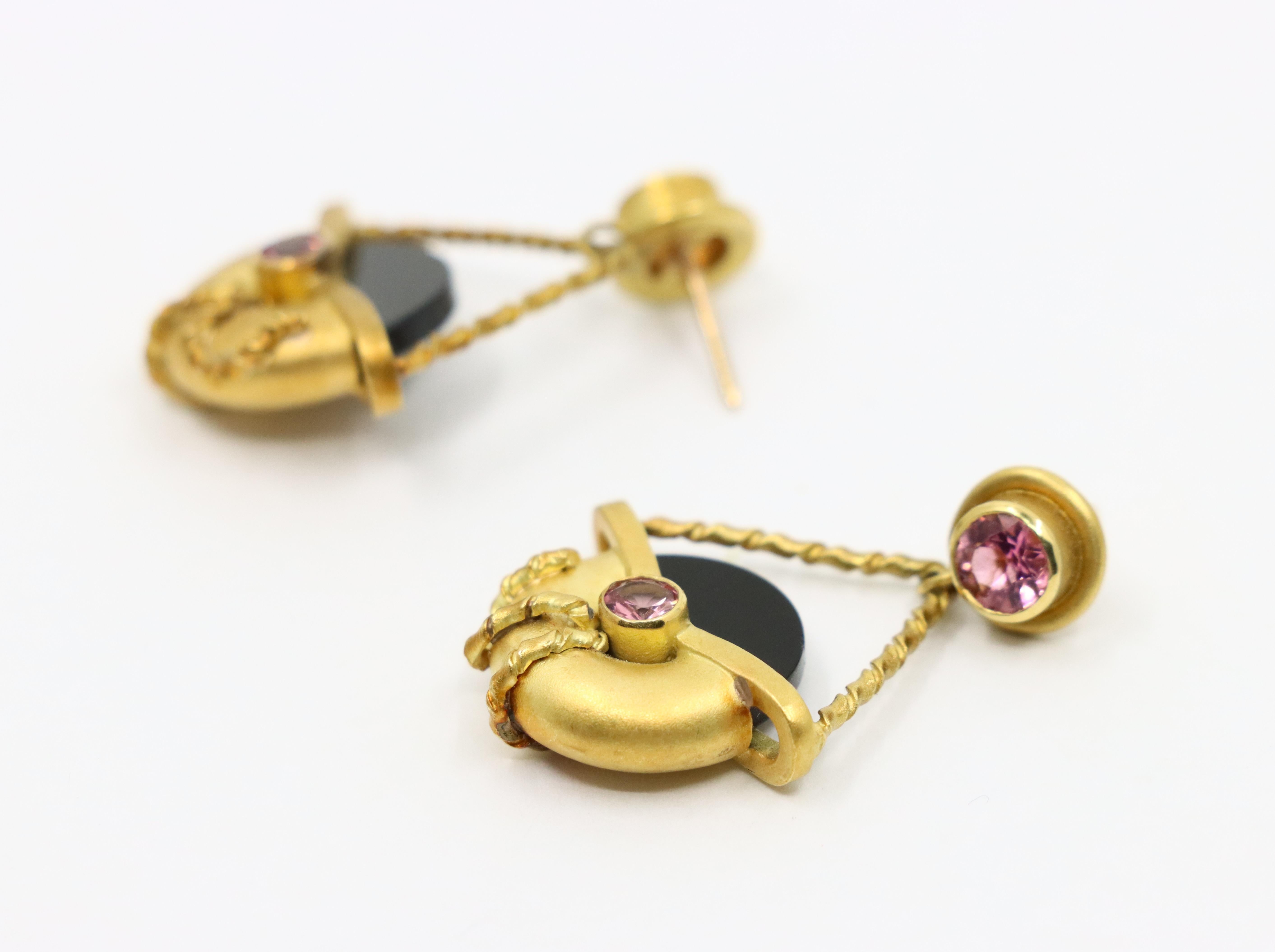 Vintage 18K Gold Tourmaline Onyx Earring For Sale 6