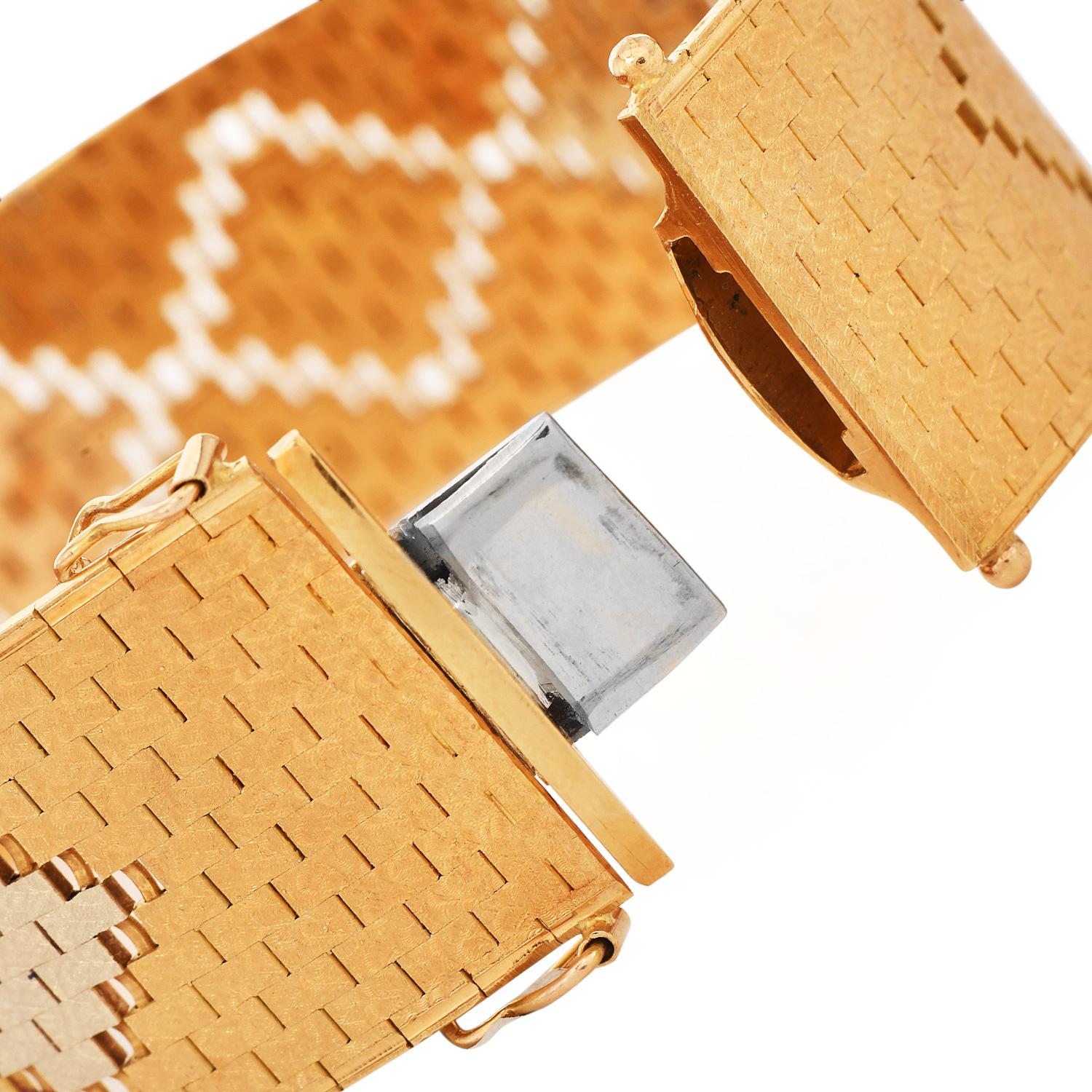Vintage 18K Gold Tri-Coler Mesh Textured Wide Bracelet In Excellent Condition For Sale In Miami, FL
