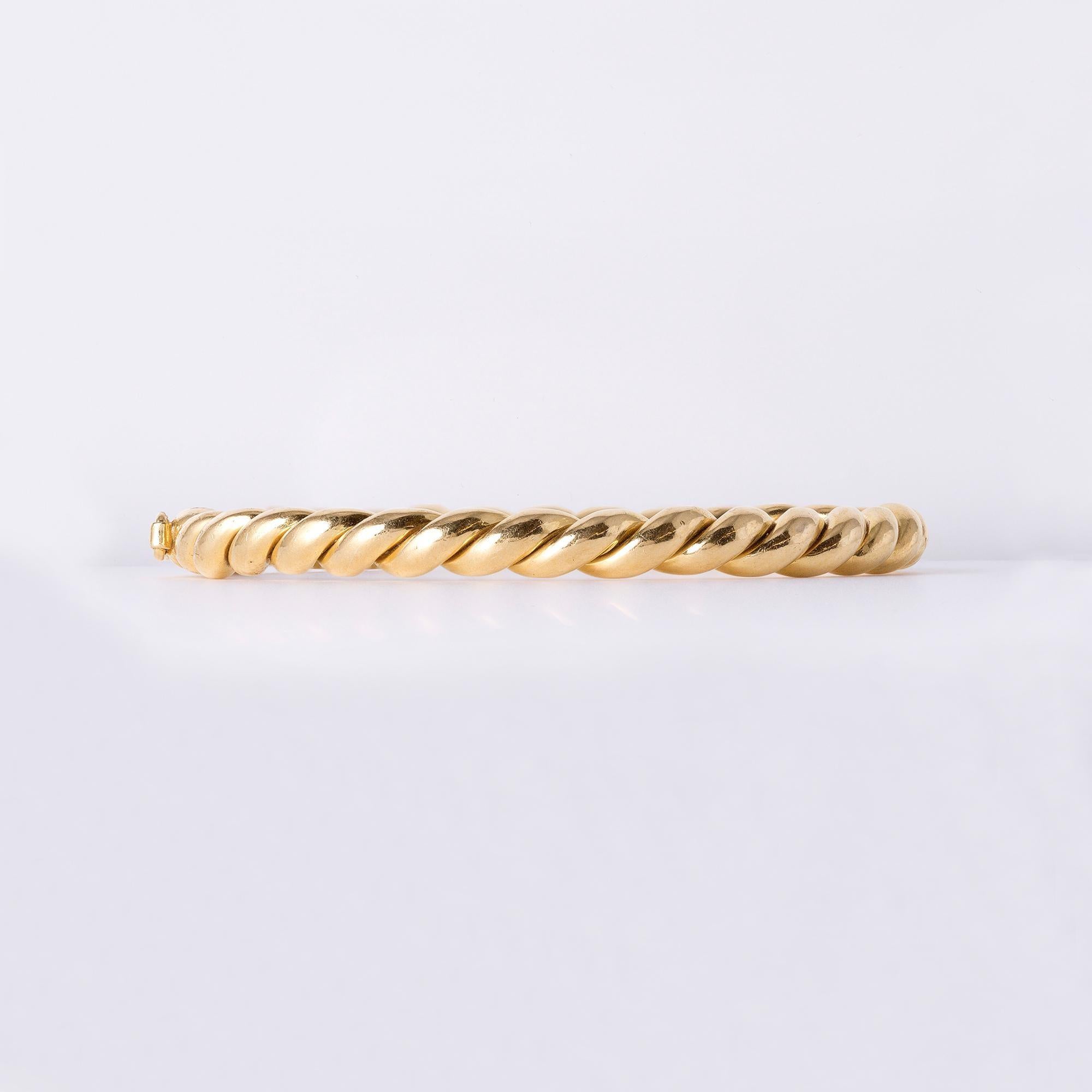 Women's or Men's Vintage 18K Gold Twisted Rope & High Polish Bangle Bracelet – Solid 52.5g For Sale