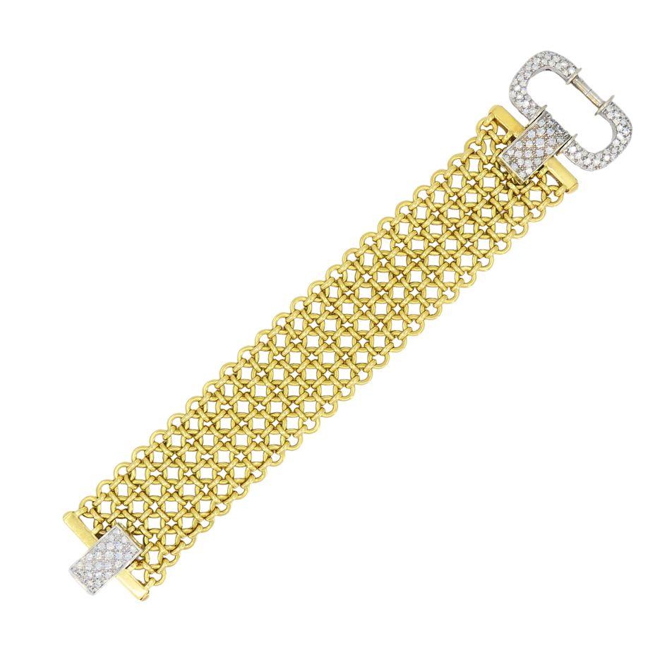Vintage 18k Gold Two Tone Diamond Bracelet In Good Condition For Sale In Beverly Hills, CA