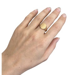 Vintage 18k Gold Un-engraved Signet Ring