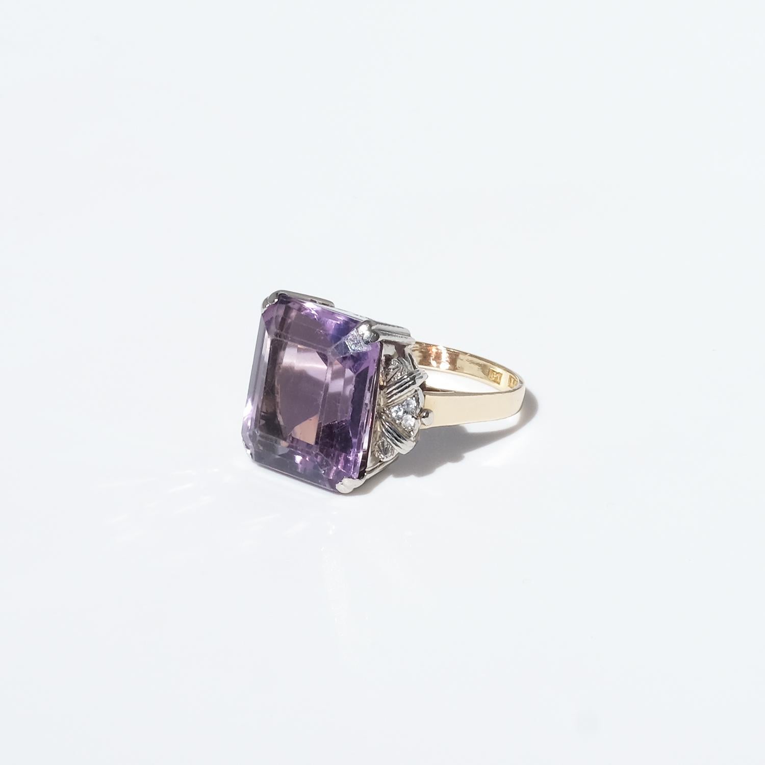 Square Cut Vintage 18K Gold, White Gold, Amethyst and White Sapphire Ring made 1961 For Sale