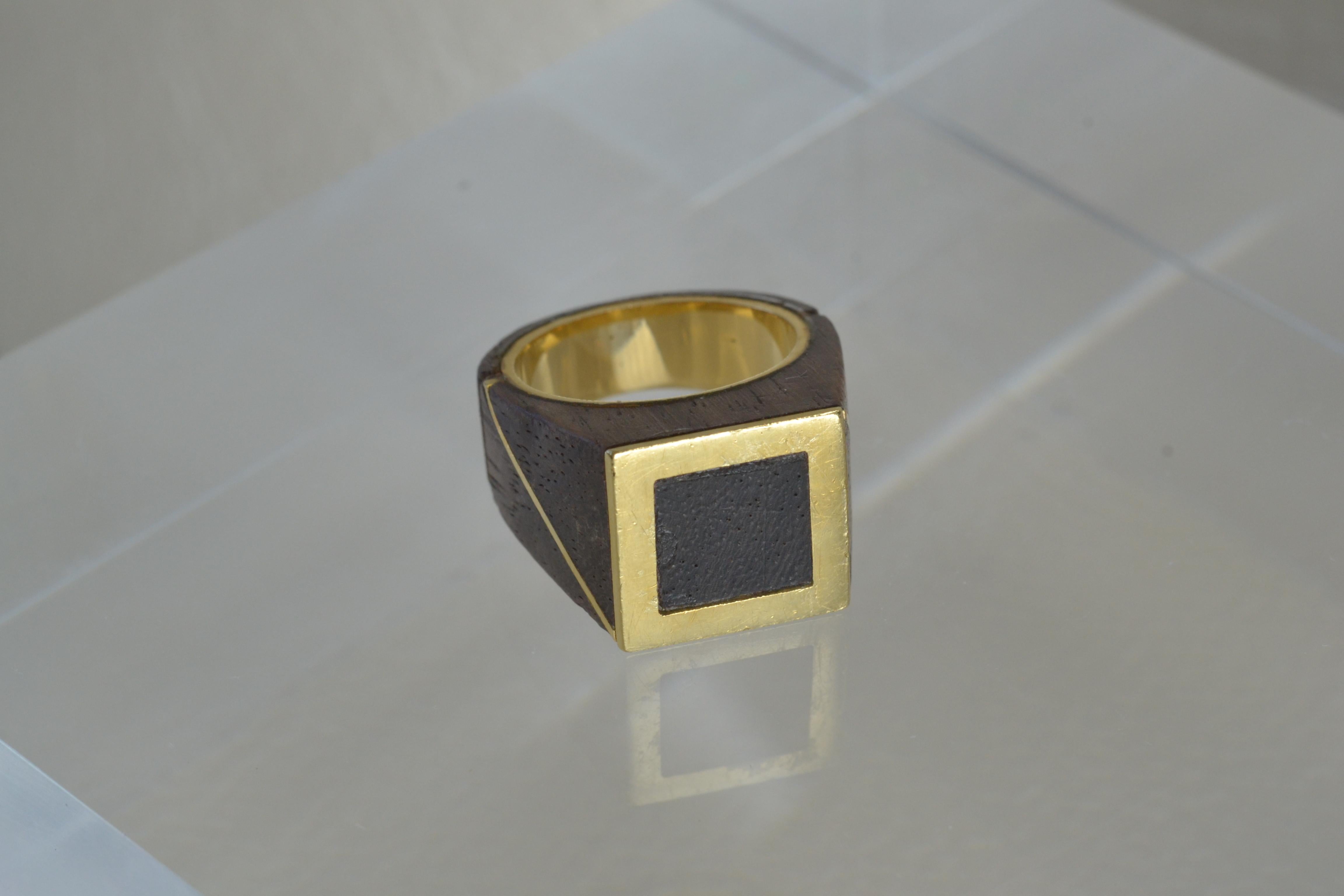 Vintage 18k Gold Holz Ring Einzigartig im Zustand „Relativ gut“ im Angebot in London, GB