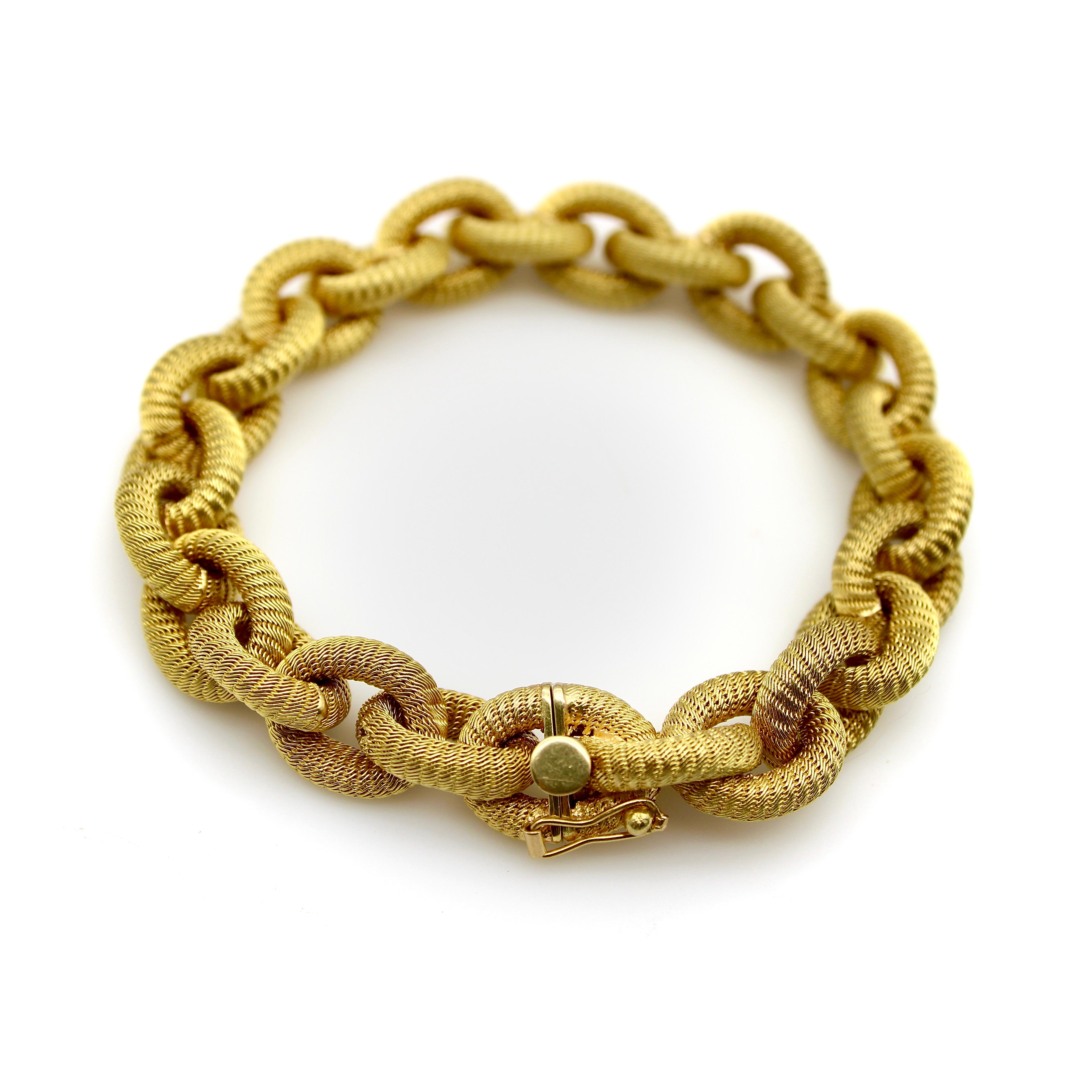 Vintage 18k Gold Woven Oval Link Bracelet For Sale 2