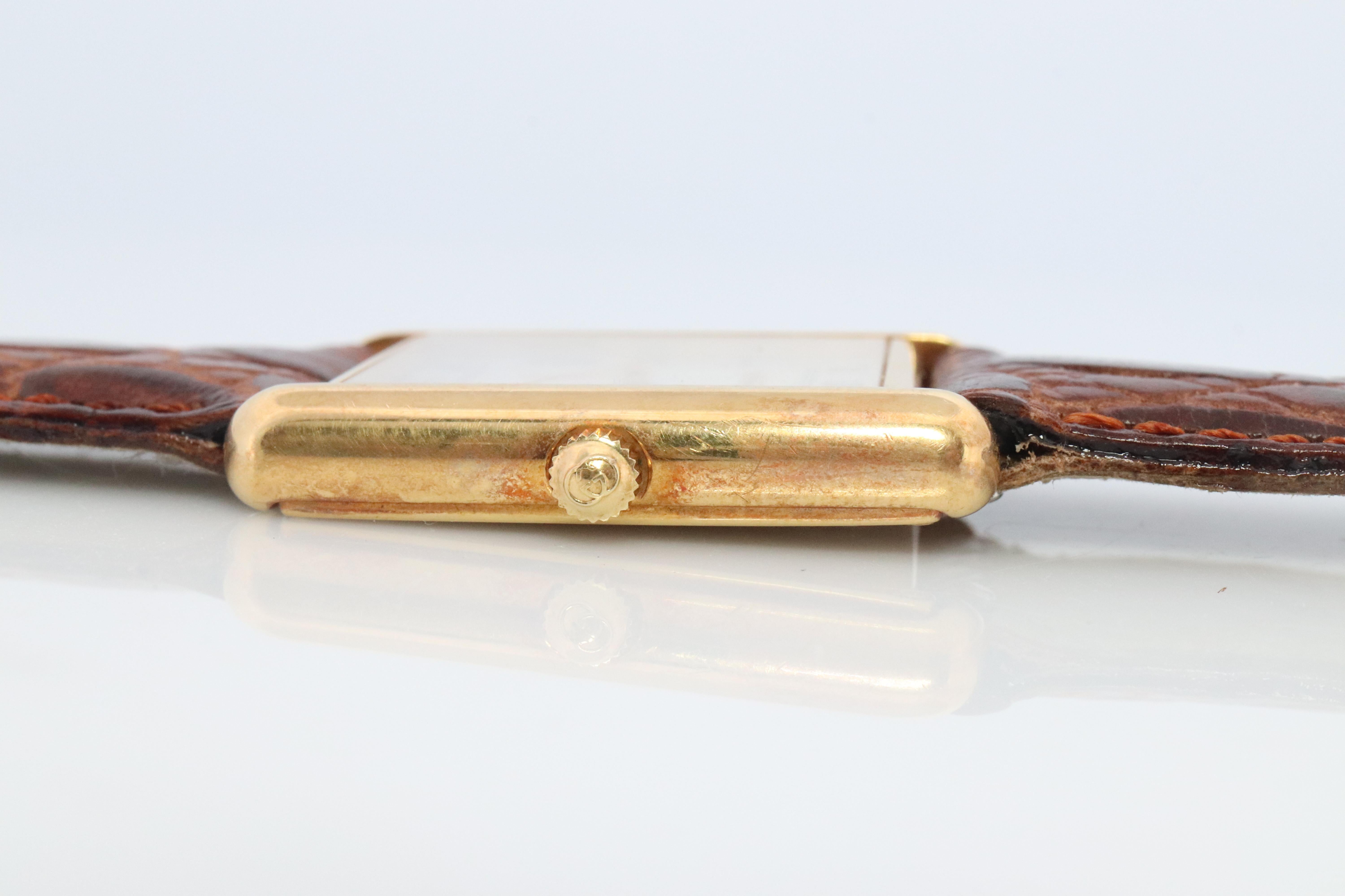 Vintage 18k Gucci Tank Uhr. 18k Gelbgold Gucci 710L Armbanduhr. Herren