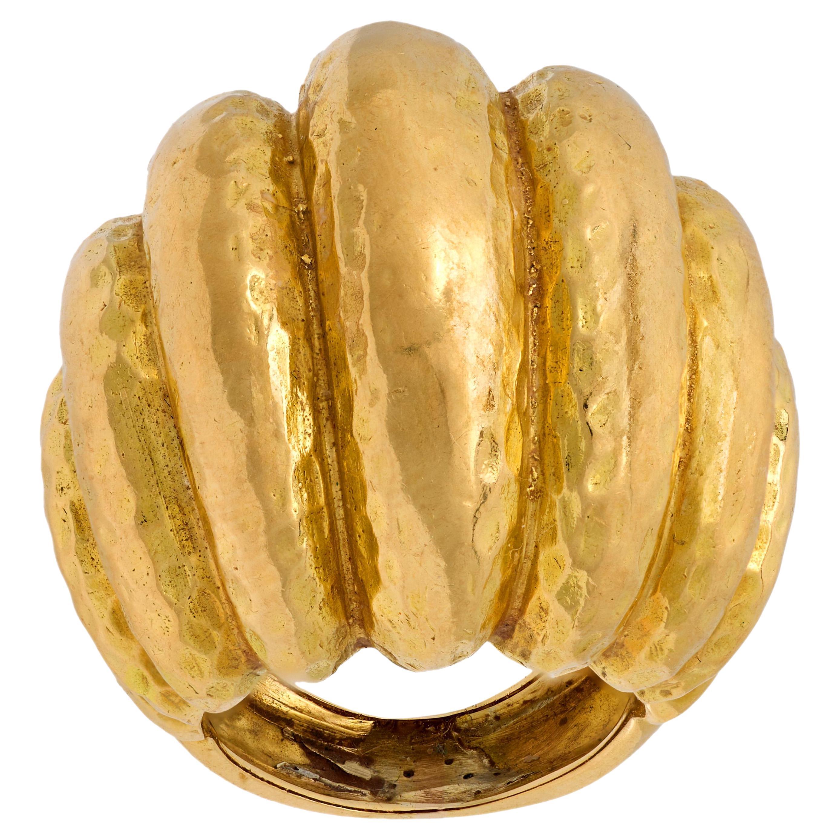 Vintage 18k hammered yellow gold dome ring