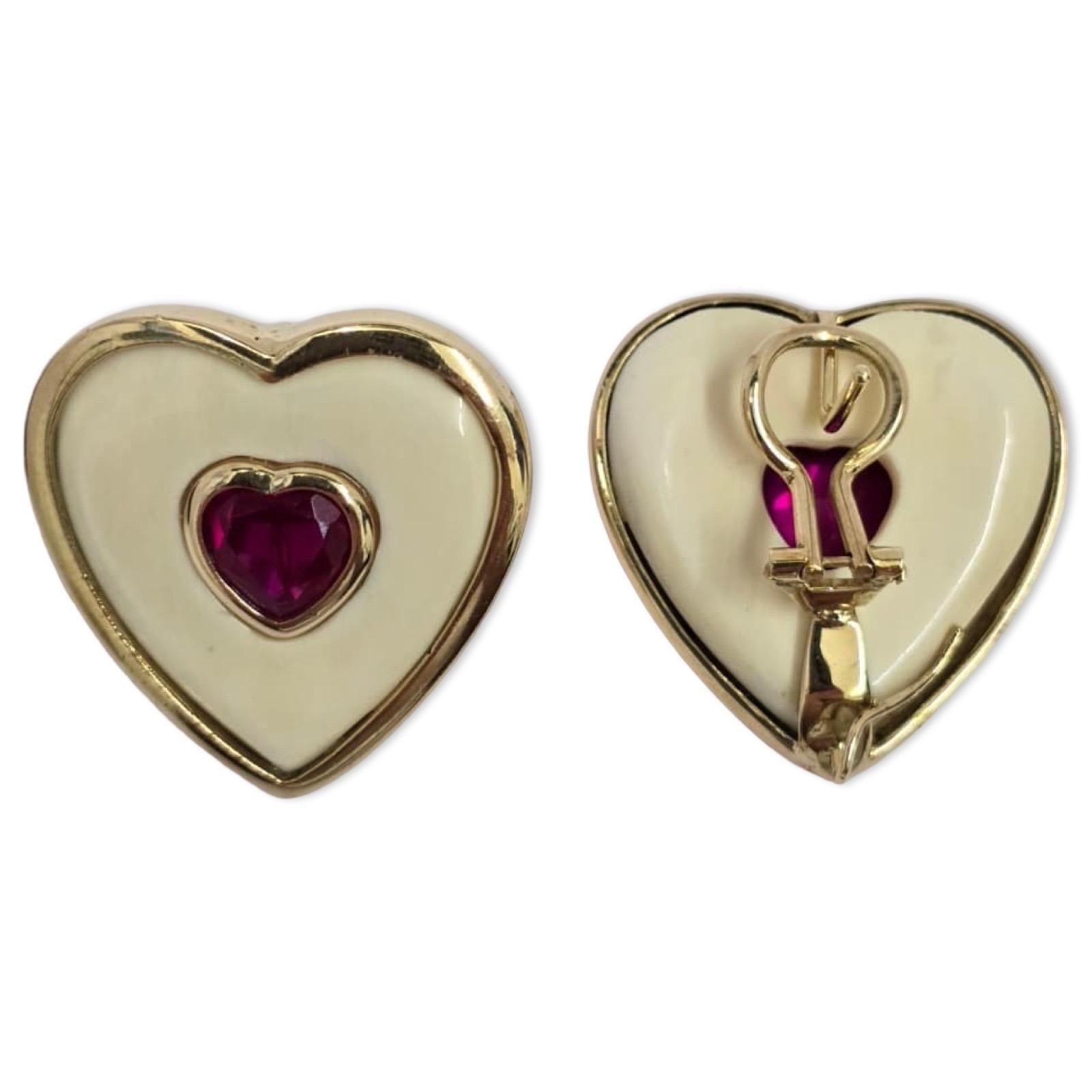 Vintage 18k Herz-Ohrringe aus geschnitztem Perlmutt mit 8mm Rubin-Herzen im Angebot 2