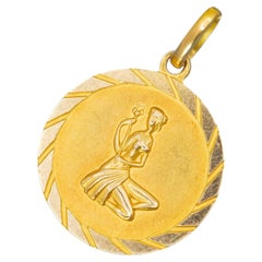 Vintage 18K Italian Yellow Gold Virgo Zodiac Charm Pendant 1960