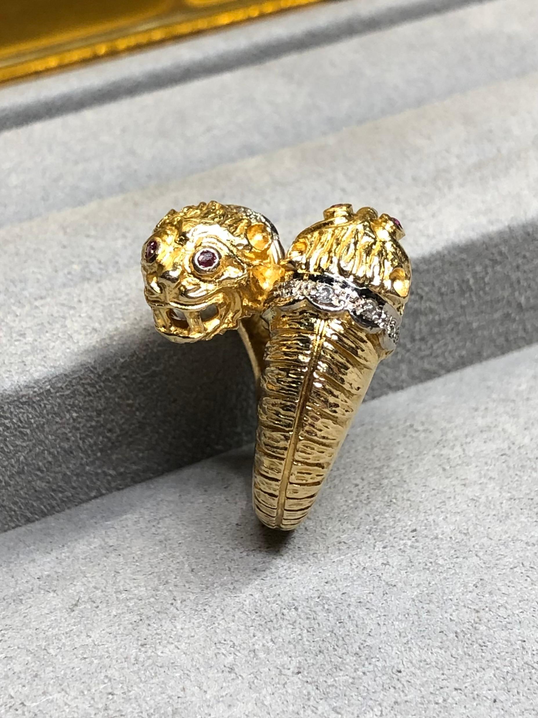 Vintage 18K Lalaounis Quimera doble cabeza Rubí Diamante Bypass Anillo Sz 6.5 Contemporáneo en venta
