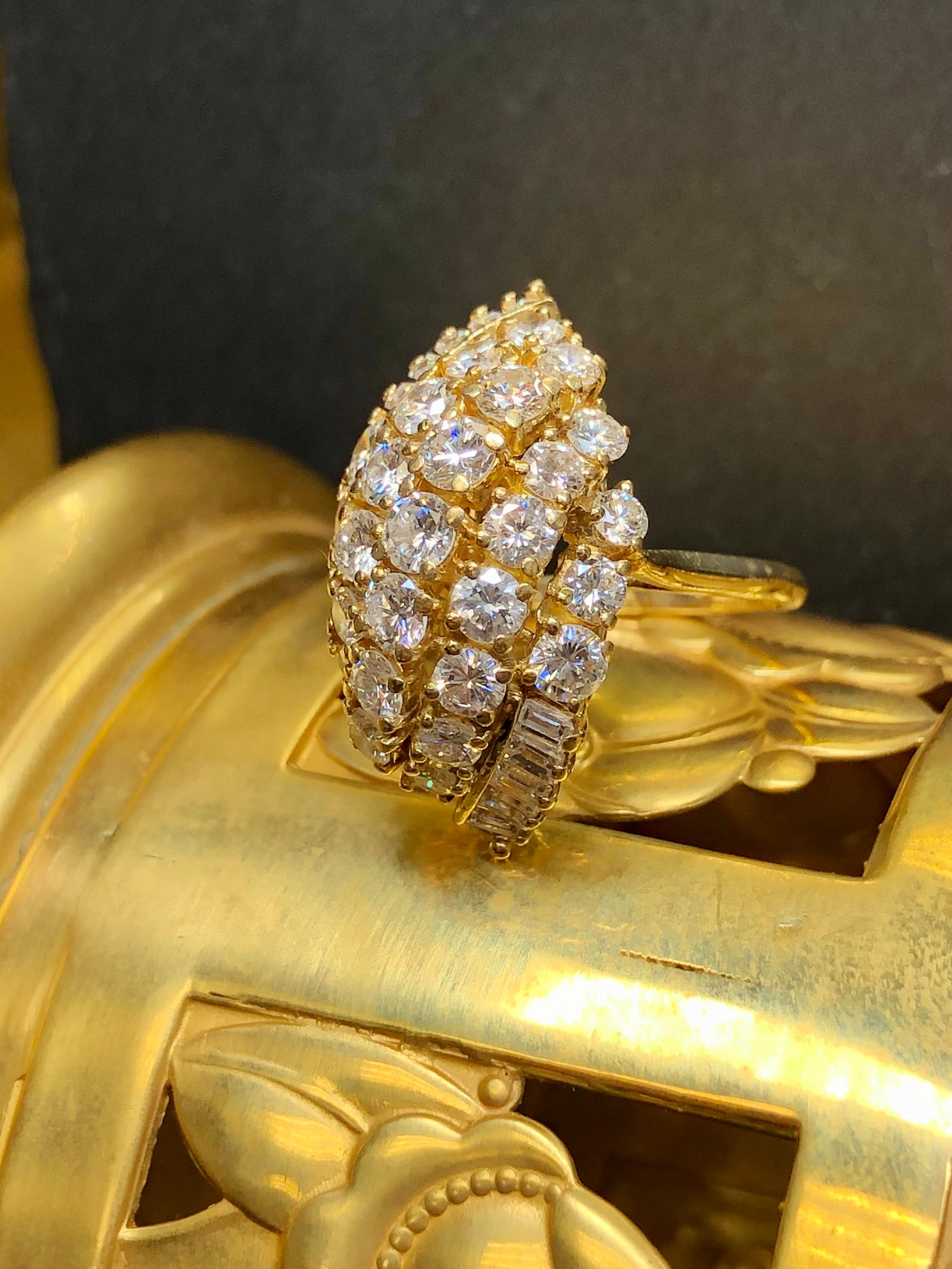 Women's or Men's Vintage 18k Large Diamond Cluster Cocktail Ring 3.65cttw F Vs For Sale